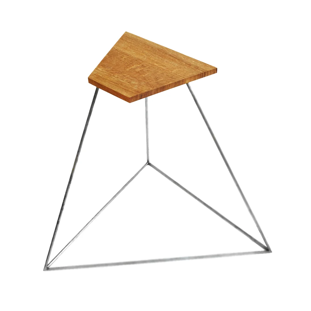 short silver trapezium lid on top 01.jpg