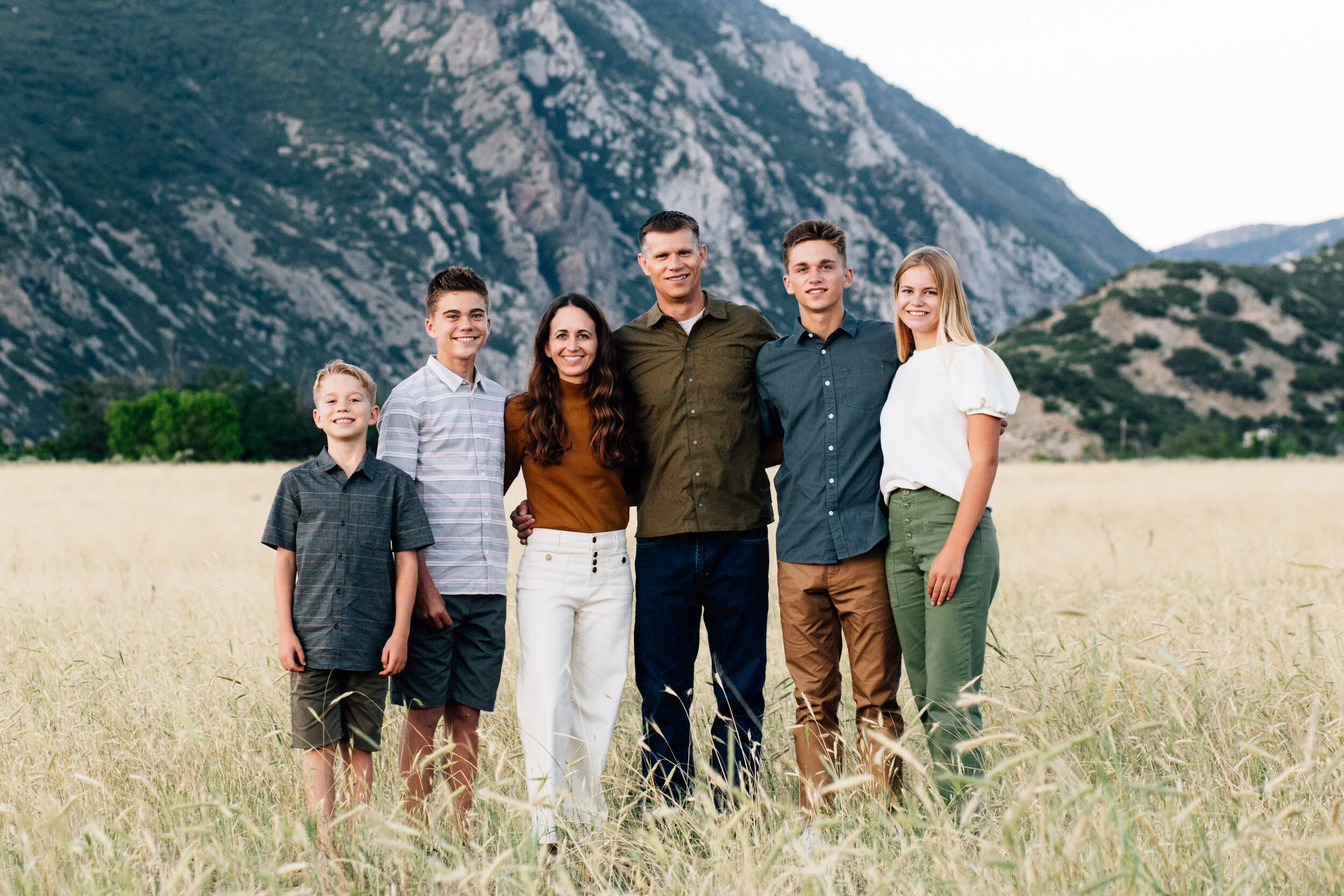 Burton Family 2020-1169.jpg