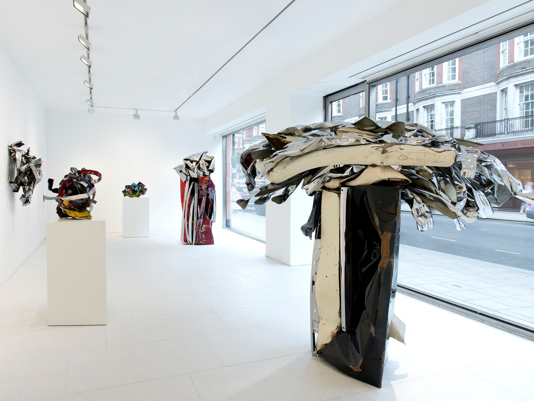 CHAMBERLAIN 2018 ENTIRELYFEARLESS Installation view 1 (blinds up).jpg