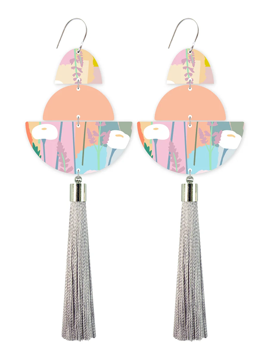 BELL_STATEMENT_TASSEL_MOELAB_PASTEL.jpg