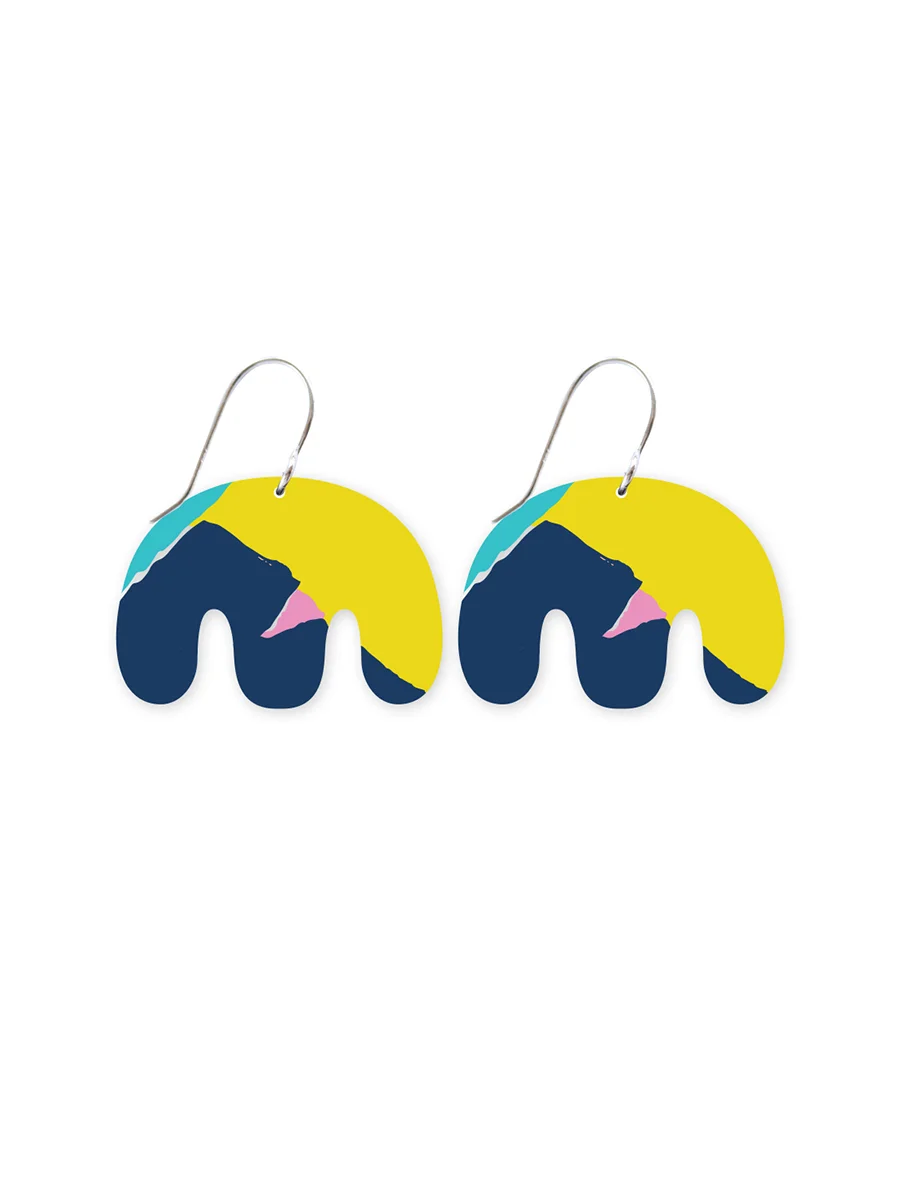 QUIRKY_SHAPE_DROP_MOELAB_BRIGHT.jpg