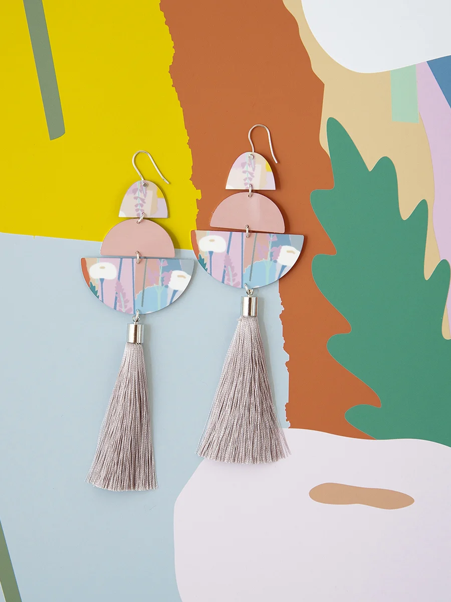 ALL_METAL_CHANDELIER_PEACH2.jpg