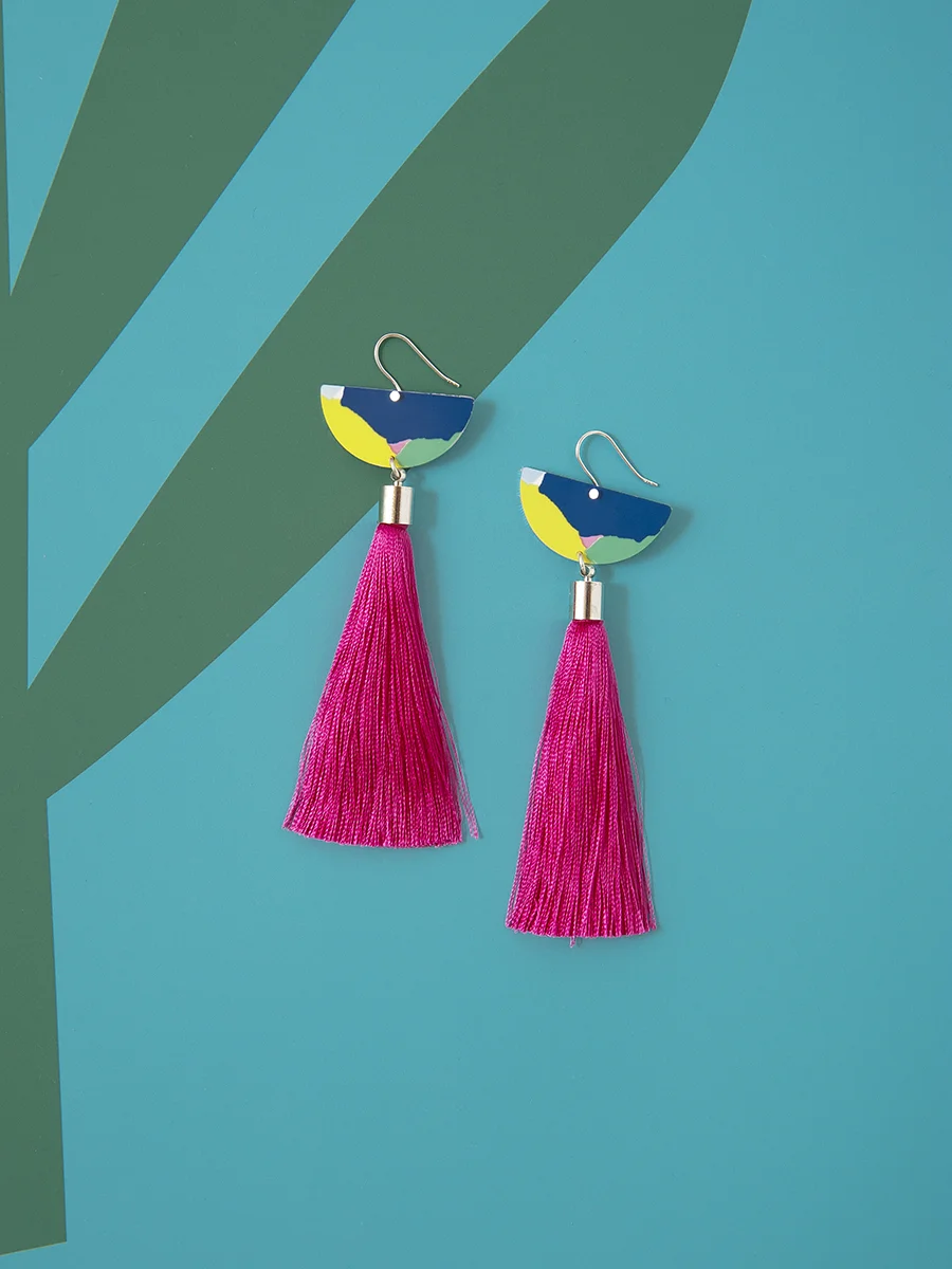 HALF_MOON_TASSEL_NAVY.jpg