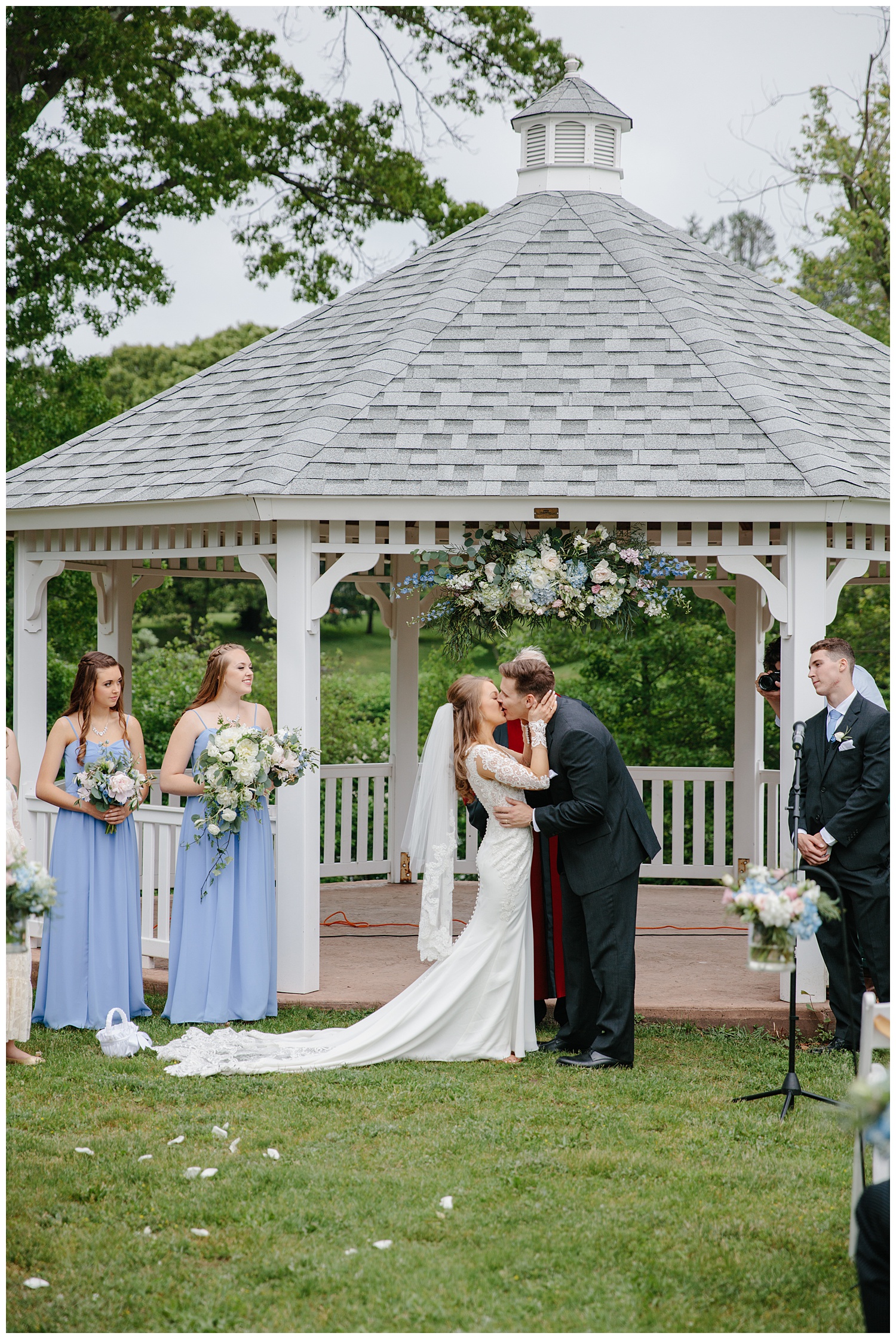 Tyler + Brynn + Botanical Gardens + Roger Williams + Rhode Island + Wedding_0051.jpg