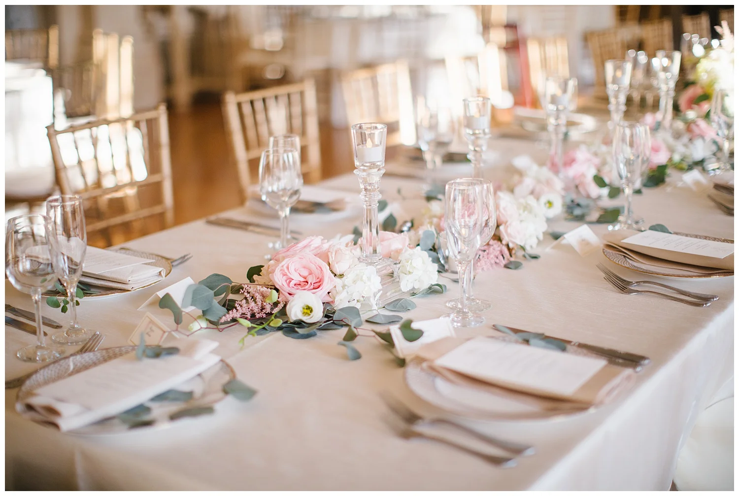 Stephen_Nathalie_Rosecliff_Mansion_Wedding_016.jpeg