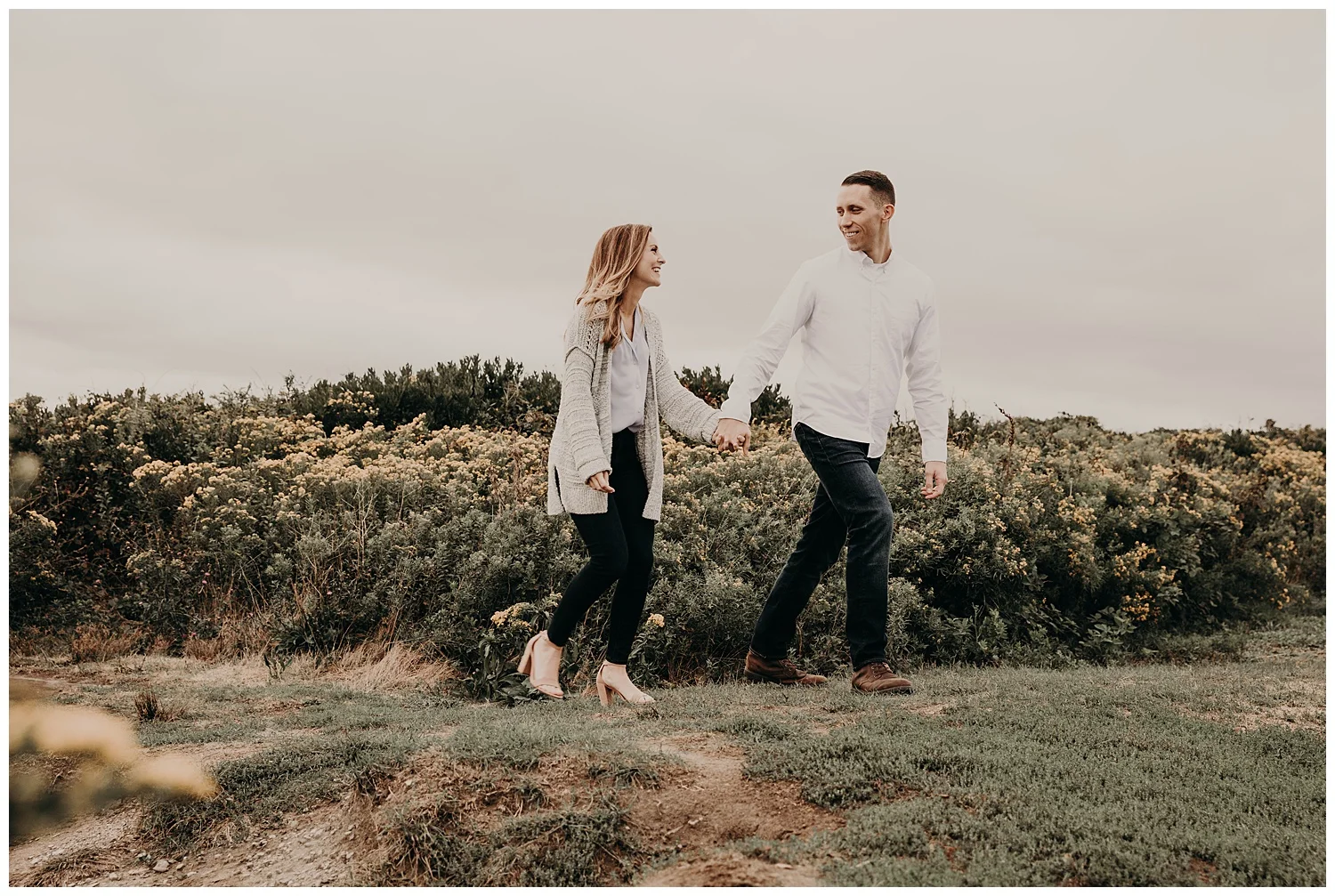 Dan_Sunni_Beavertail_Point_Engagement_Session_002.jpeg