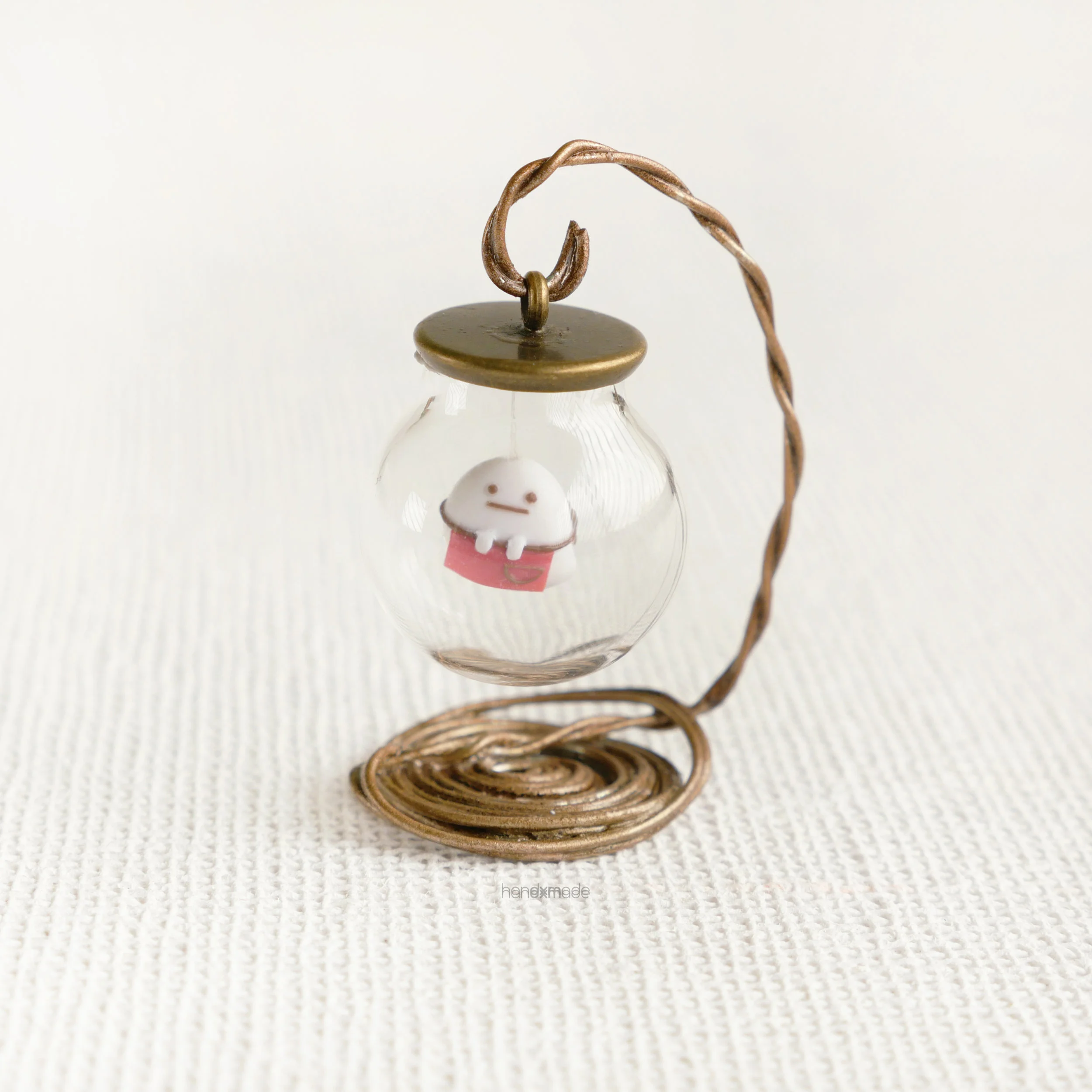 DIY MINIATURE GLASS GLOBE HOLDER TUTORIAL