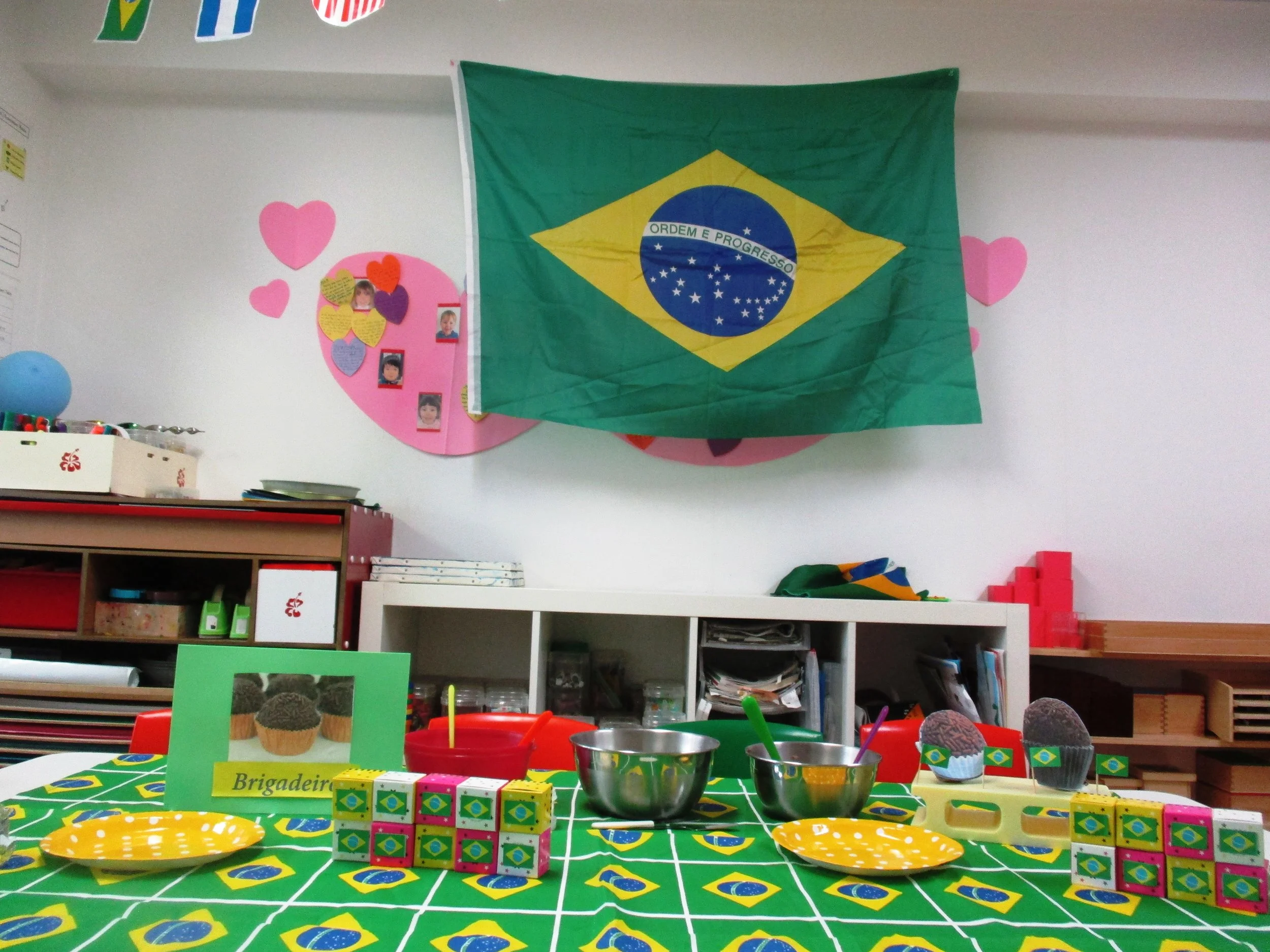  Lindo maravilhoso (Means, "Beautiful! Marvelous!")! We simply adored how Marilia prepared the room for us. Thank you so much!