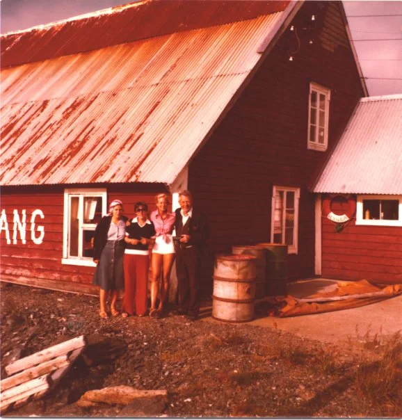 Ludvig Haave og 3 damer2.jpg