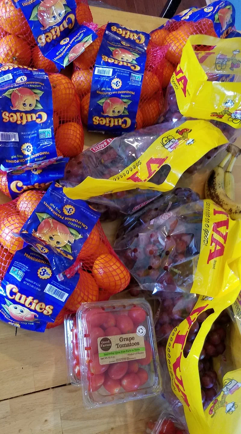 Thank you Cyndi and Kevin O'Brien for the donation of fresh fruit! We really appreciate you thinking of the families living at the shelter and wanting to bring them this food! It is perfect for a hot day.