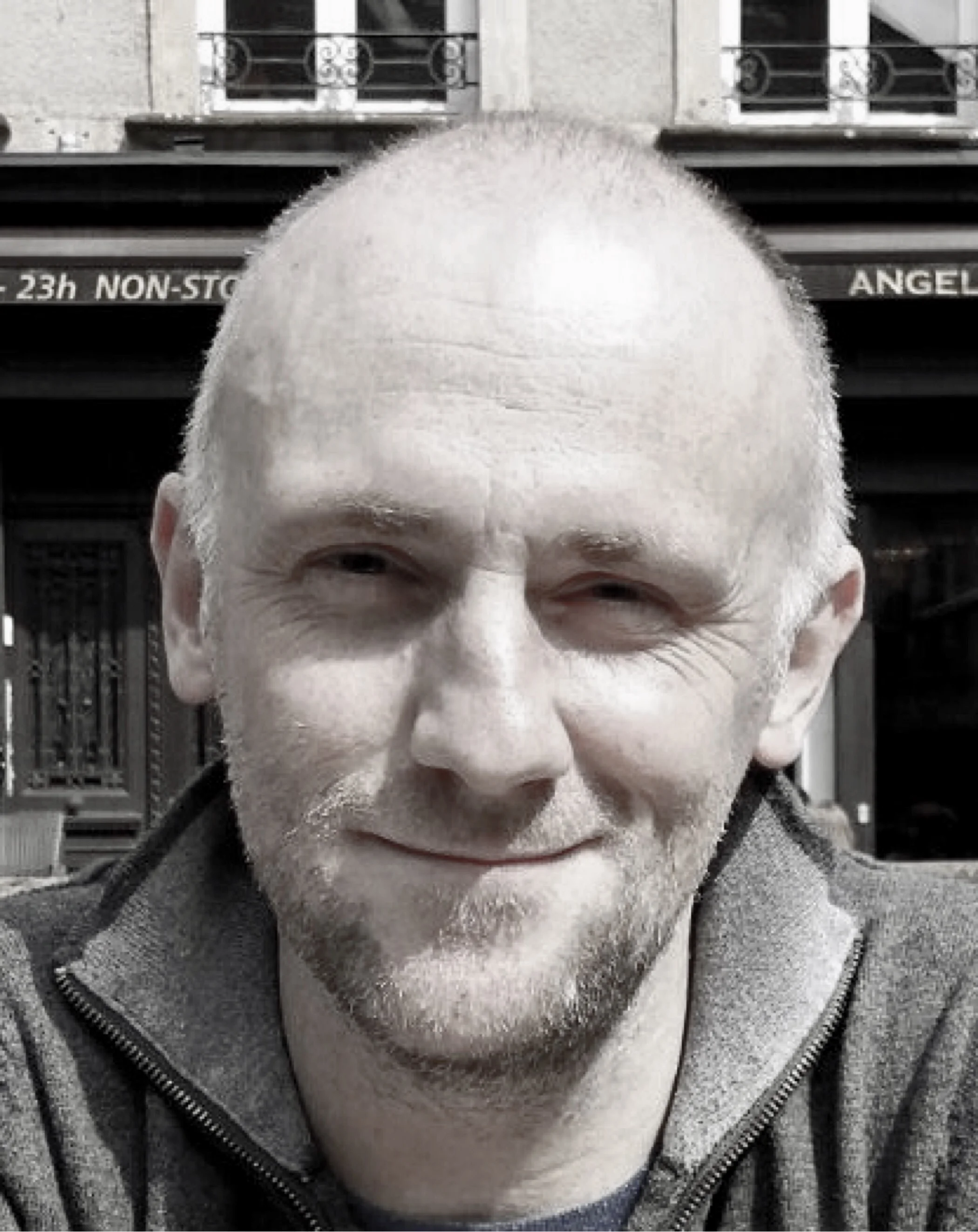 roberto gagnor / CEO / writer, director