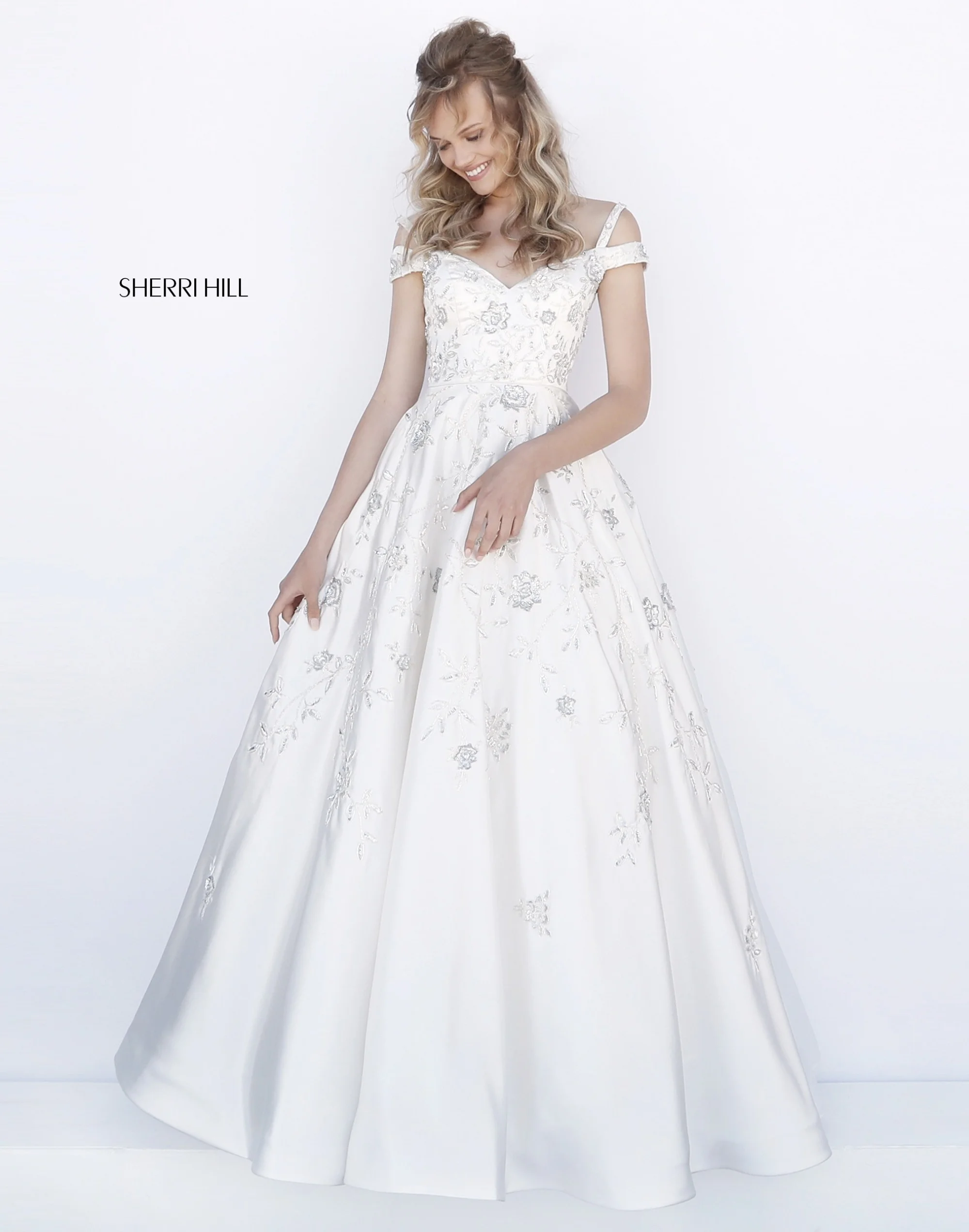 sherrihill-51580-whitesilver-1.jpg