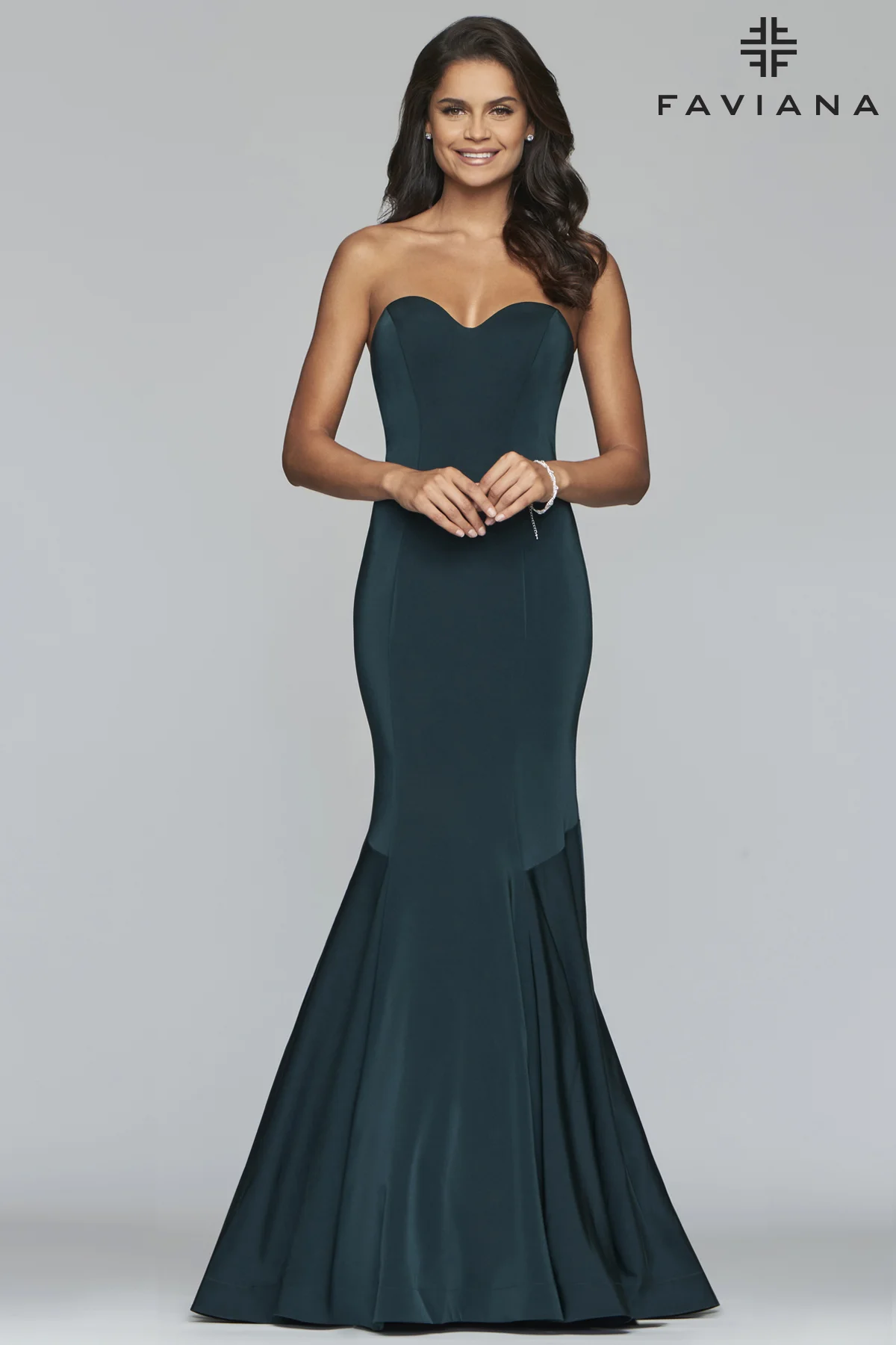 s10213-evergreen-1-prom-dresses.jpg