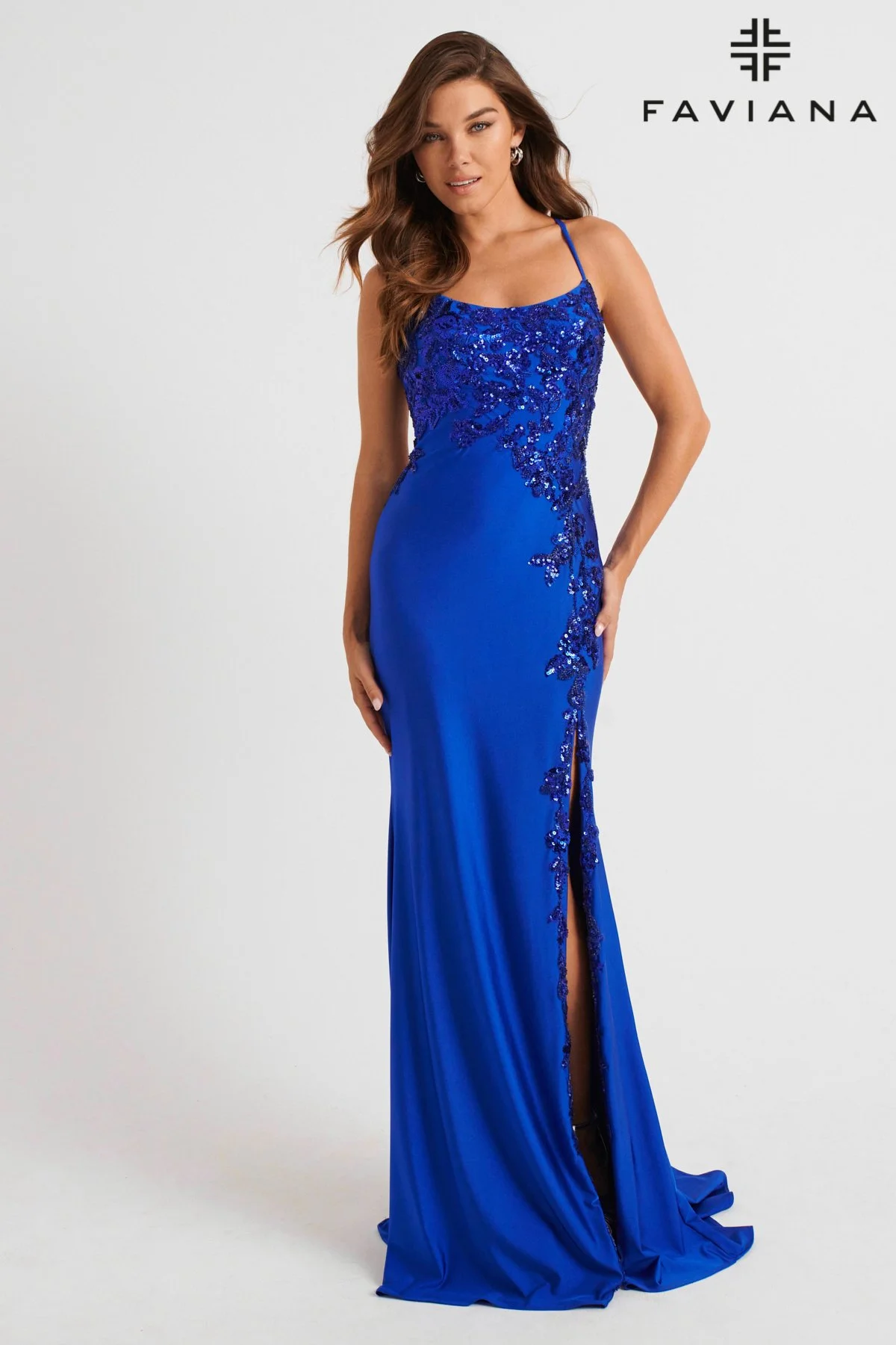11017_ROYAL_FRONT.jpg