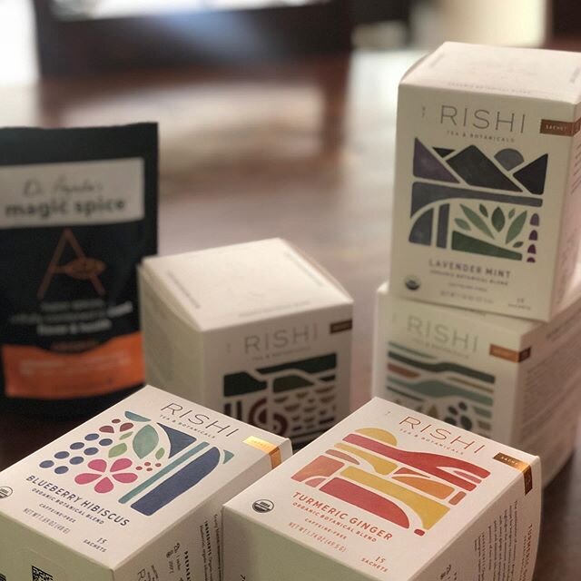 Little breaks of flavor, making kitchen visits more exciting in days that look too much like yesterday and the day before. Must say, @rishitea outdid itself with the new packaging, it is so lovely, and tea itself is delicious, especially the mushroom