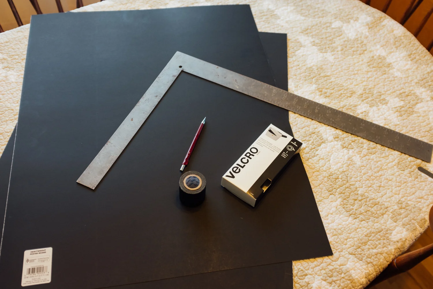 Here's the materials you'll need for the DIY softbox grid. Well, most of them. Not pictured: a knife and scissors.