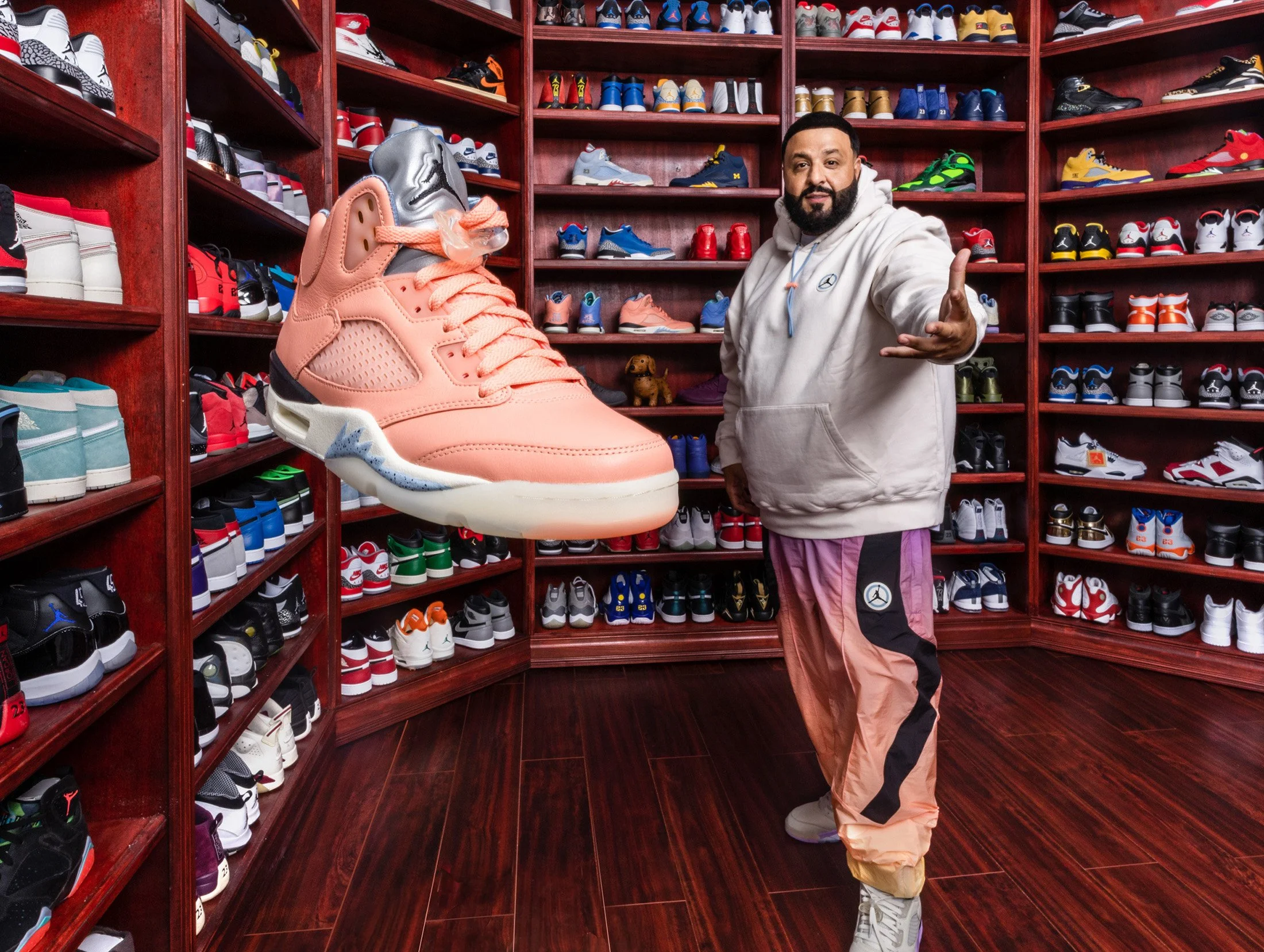 3_DJ Khaled Airbnb.jpg