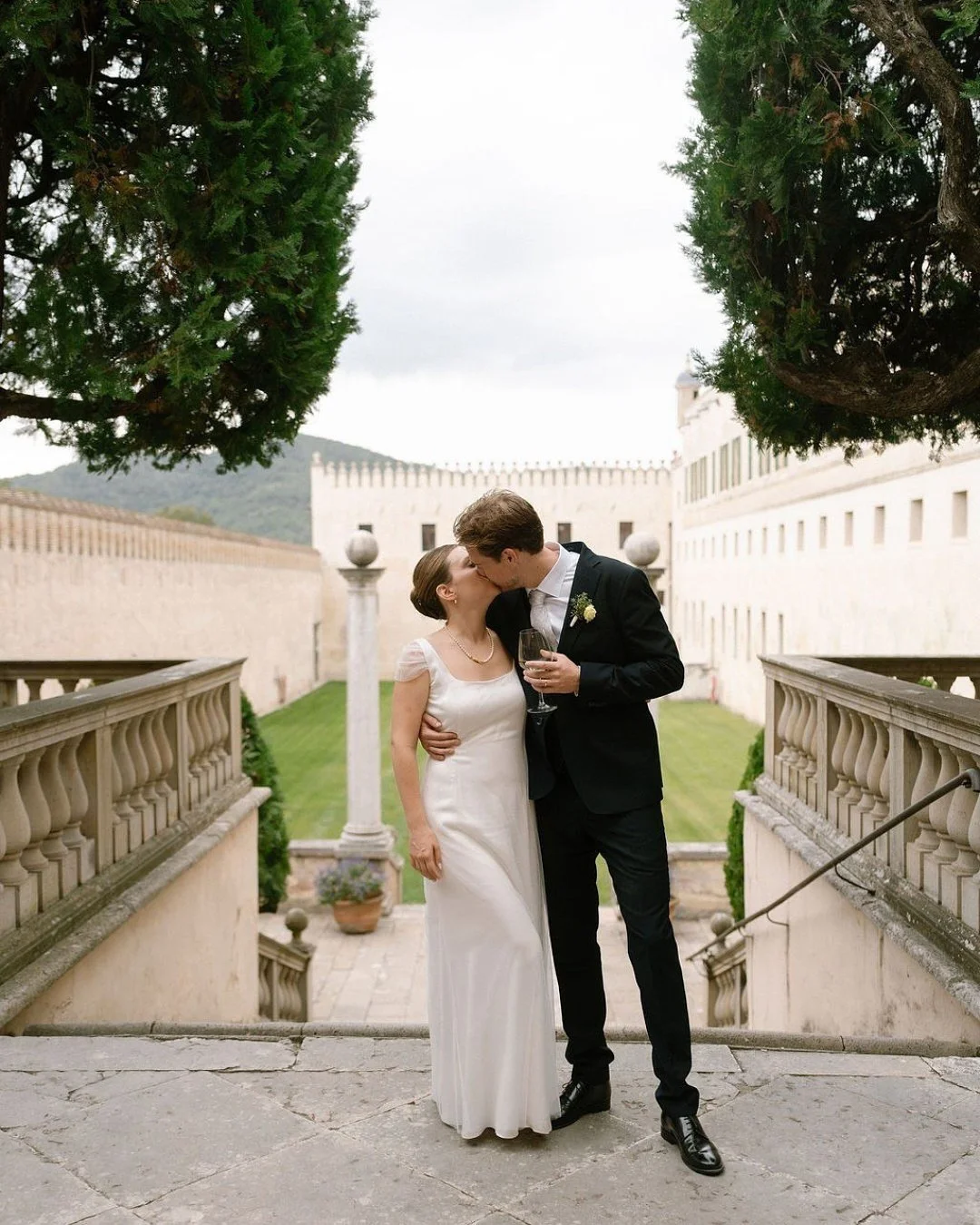 Italian Wedding Moods &mdash; The Veneto Edit

From frescoed villas to alpine peaks, from quiet vineyards to the soft hush of the sea &mdash;
the Veneto region holds more wedding moods than you&rsquo;d ever expect.

Each one with its own rhythm.
Its 
