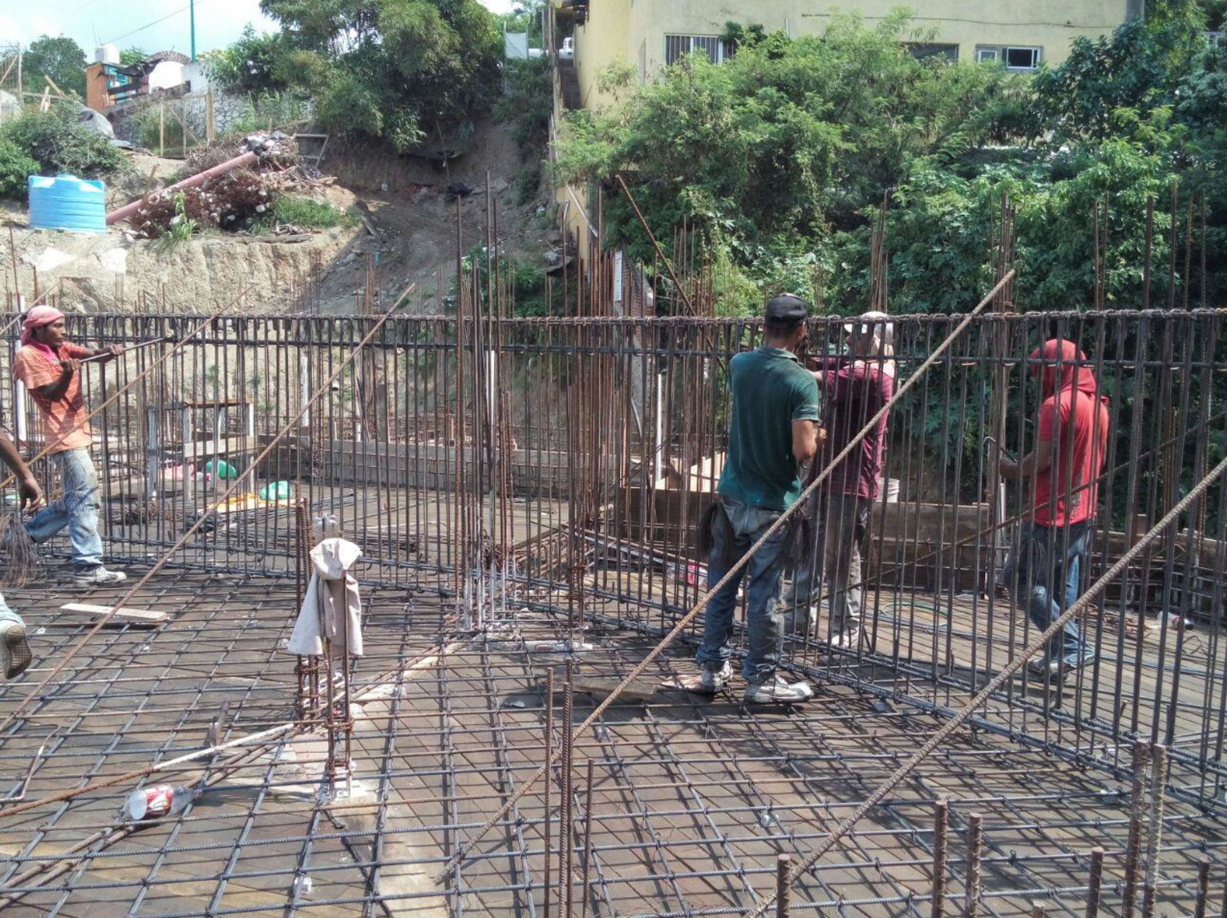 ARMADO DE ALBERCA EDIFICIO “A”