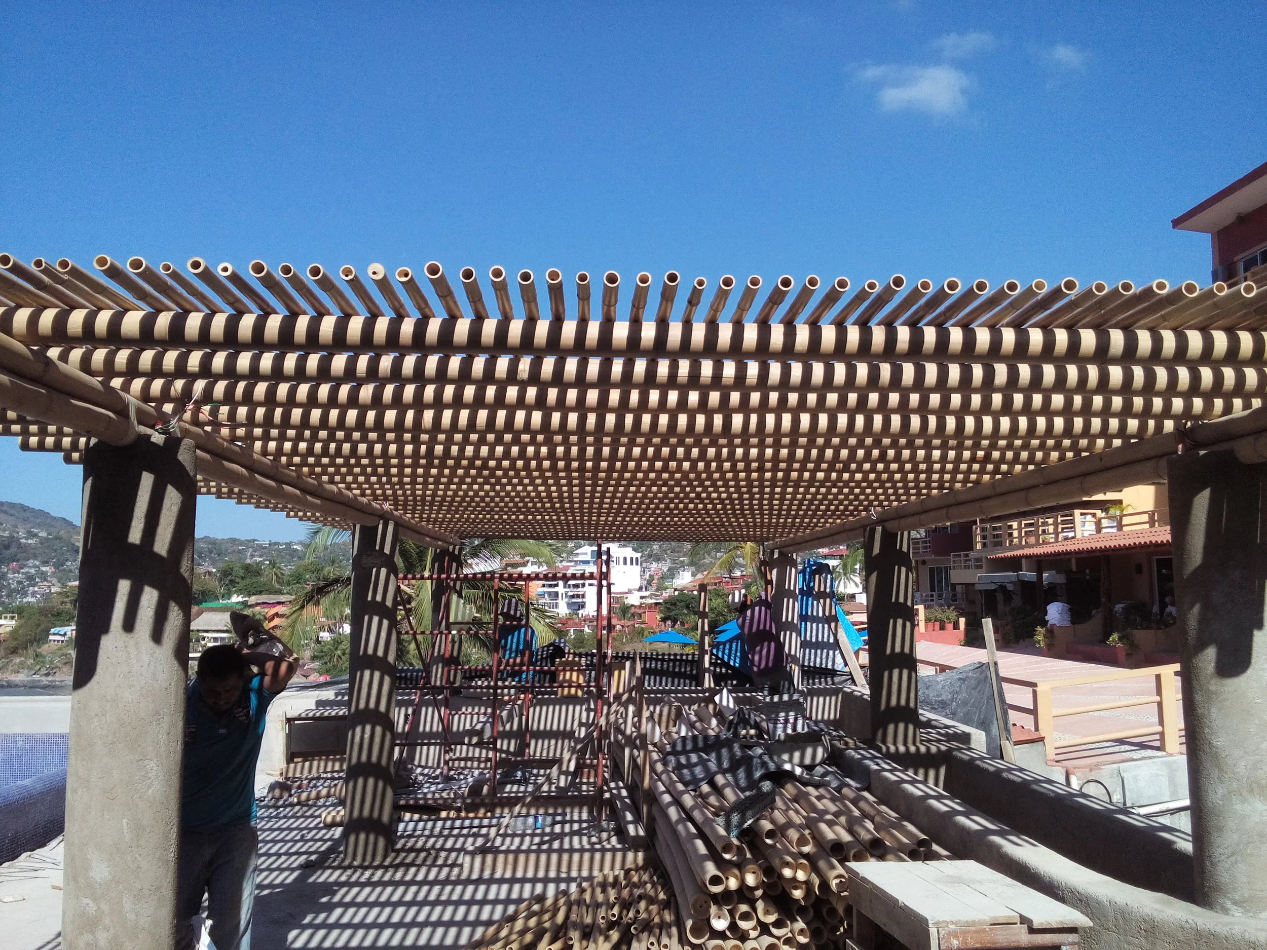 Pérgola de Bambú en terraza