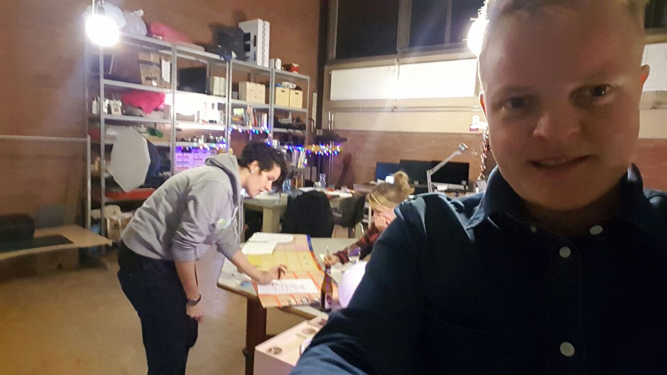 Aan het werk in de studio!