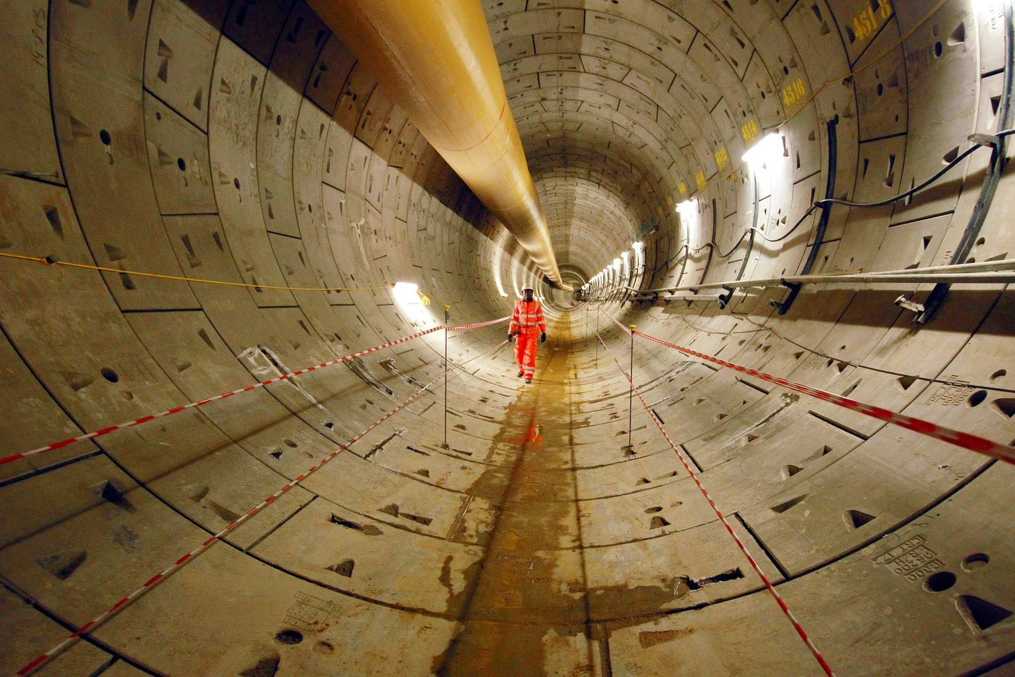 Interior of Crossrail tunnel between Royal Oak and Farringdon prior to installation of the rail bed