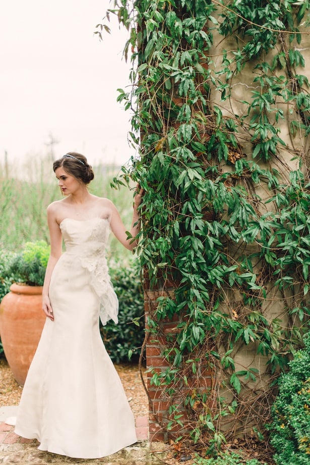 Inspiration Shoot: Les Cometes and Rustic White Photography