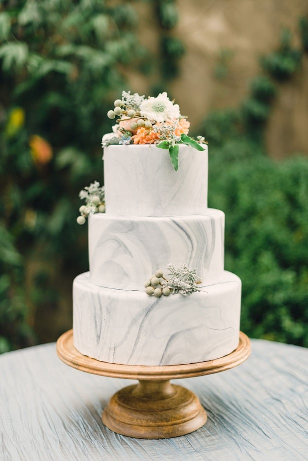 Inspiration Shoot: Les Cometes and Rustic White Photography