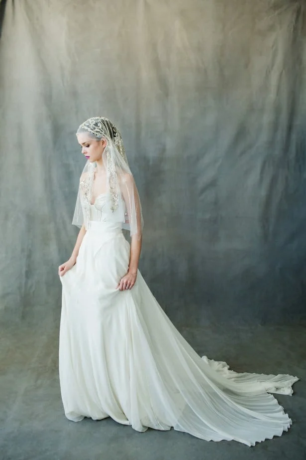 Cassiopeia juliet cap veil