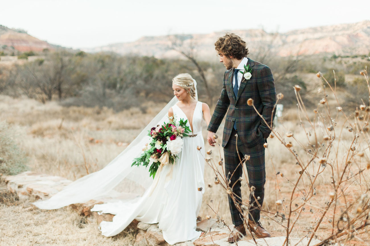 Carol Hannah Azurite Boho Winter Wedding-11.jpg