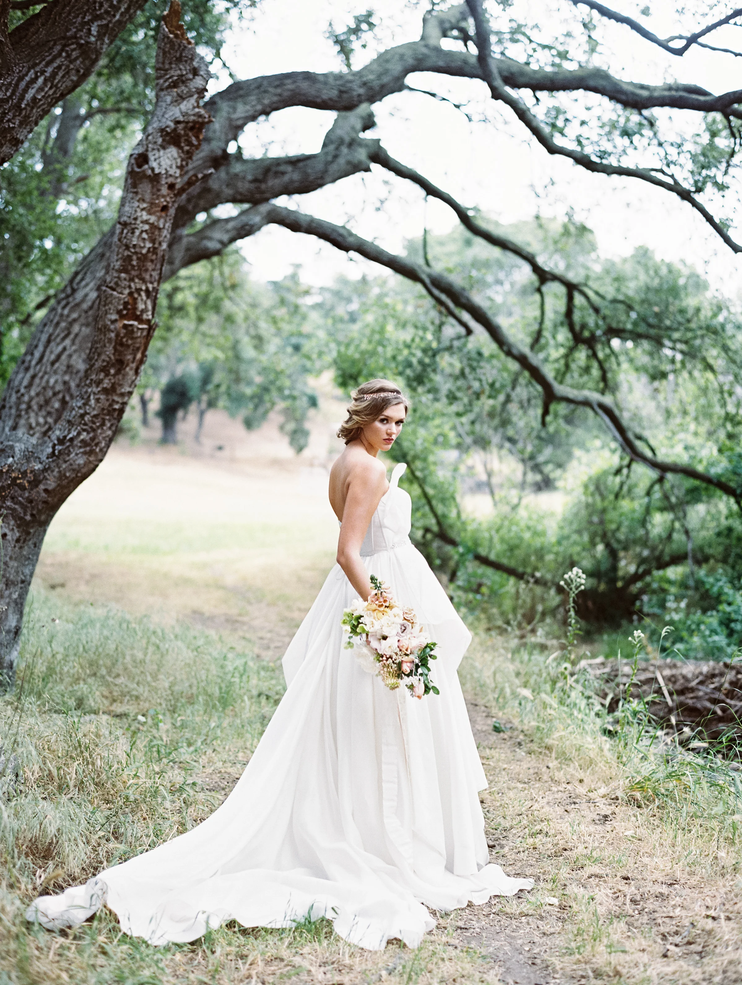 Carol Hannah Bridal Senara Oceane Luna de Mare 190.jpg