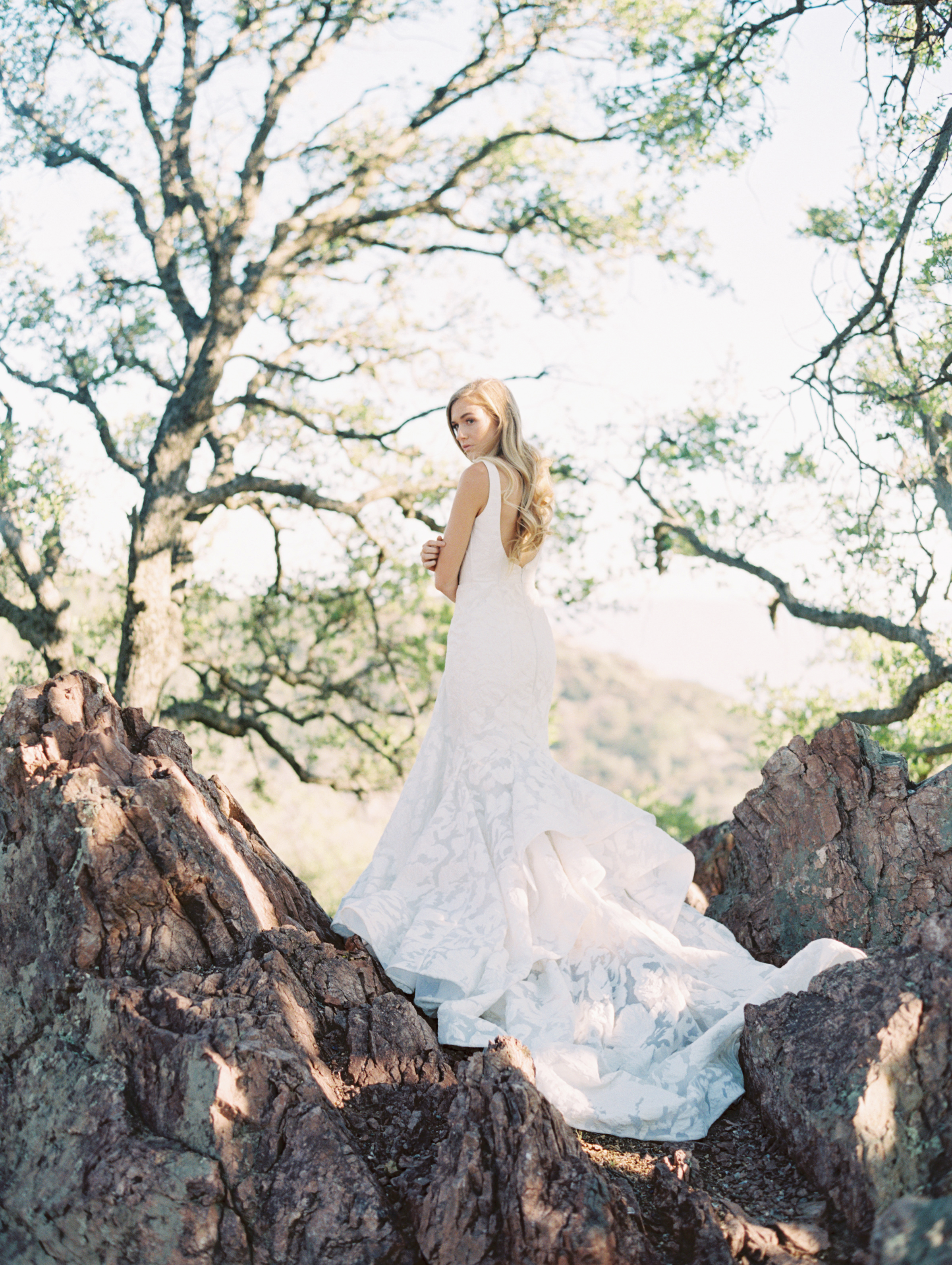 textured lace mermaid wedding gown (9).jpg