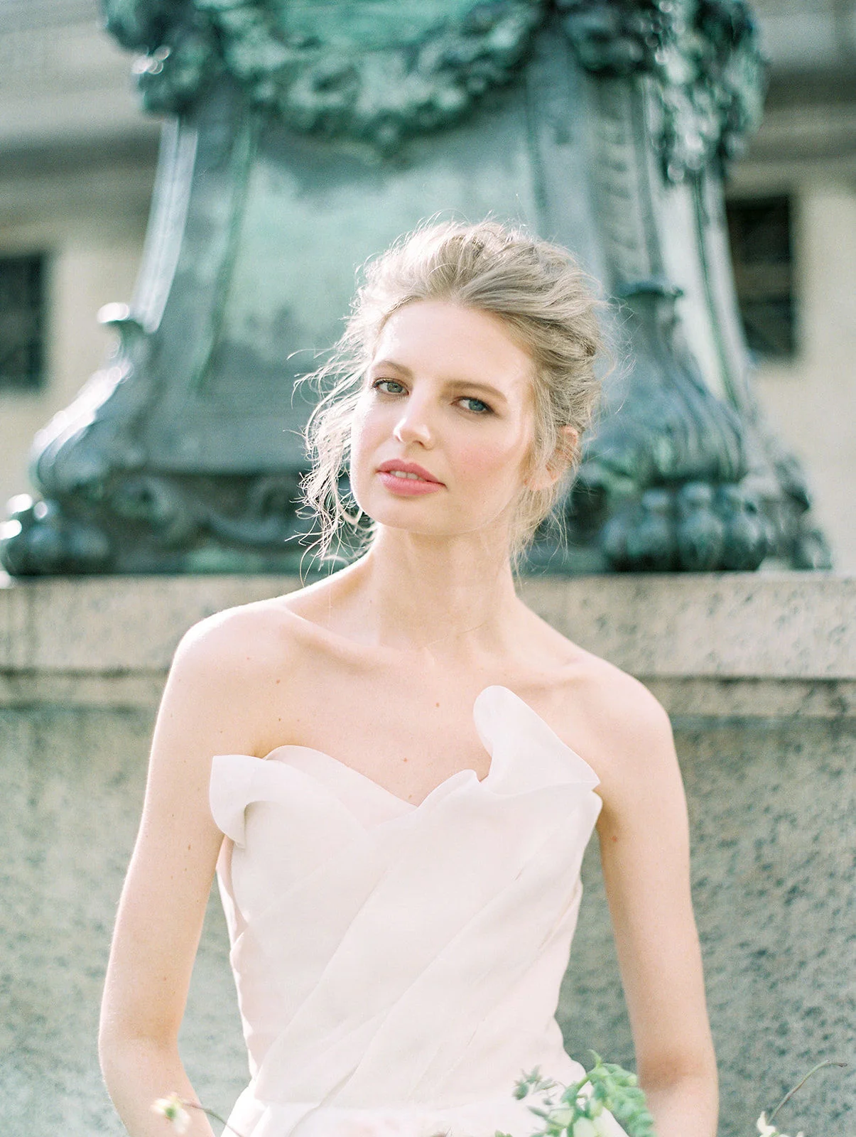 alla prima draped linen wedding gown at new york public library14.jpg