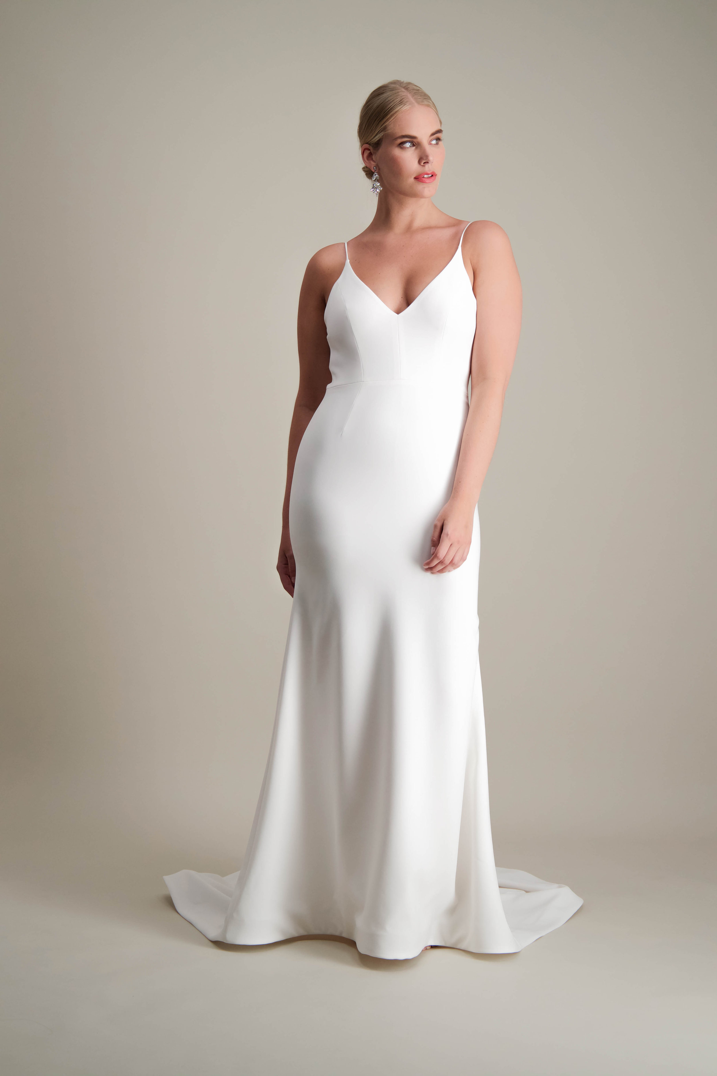 Islet gown fitted modern sleek wedding dress 2.jpg