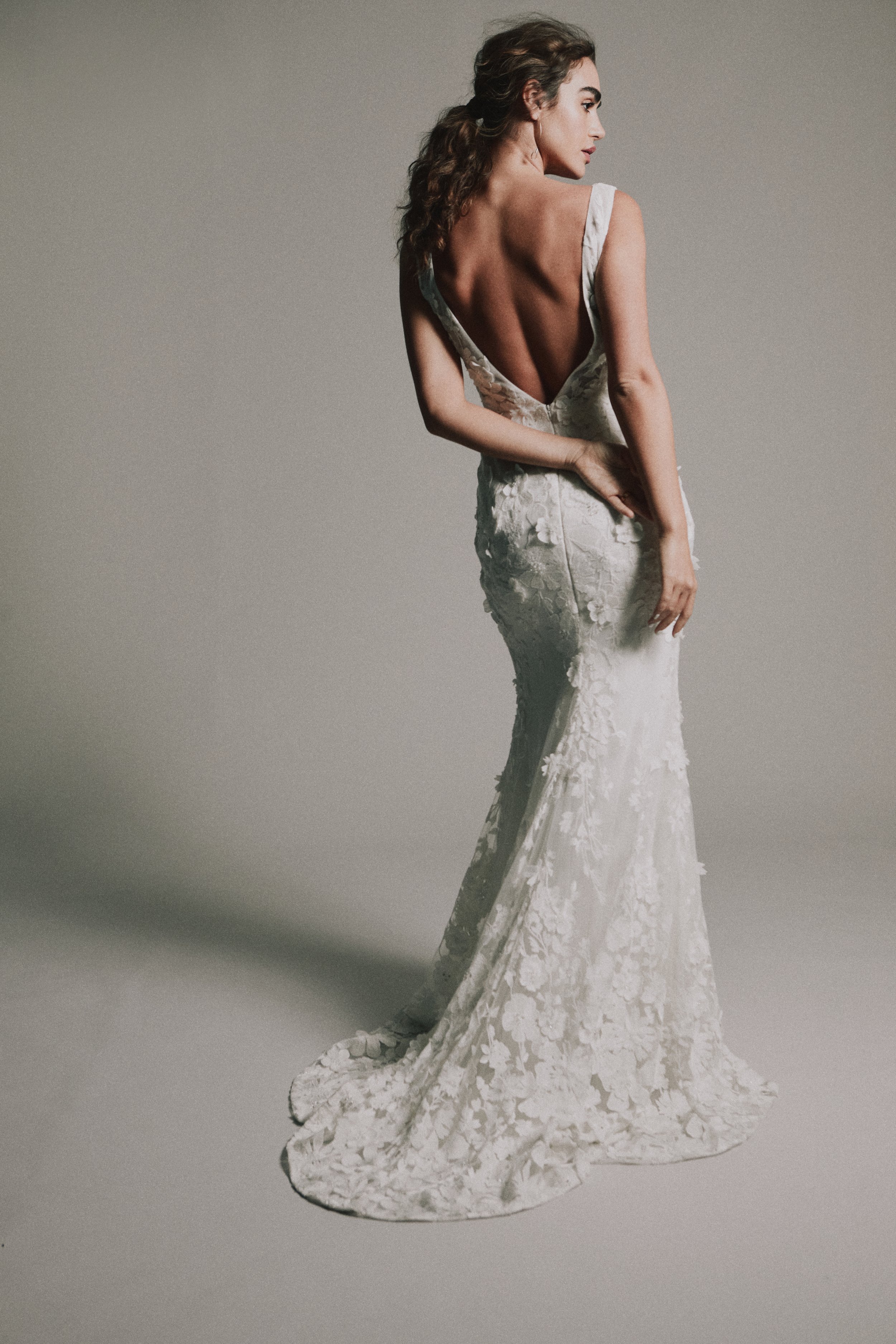 Zinnia lace wedding dress v neck back.jpg