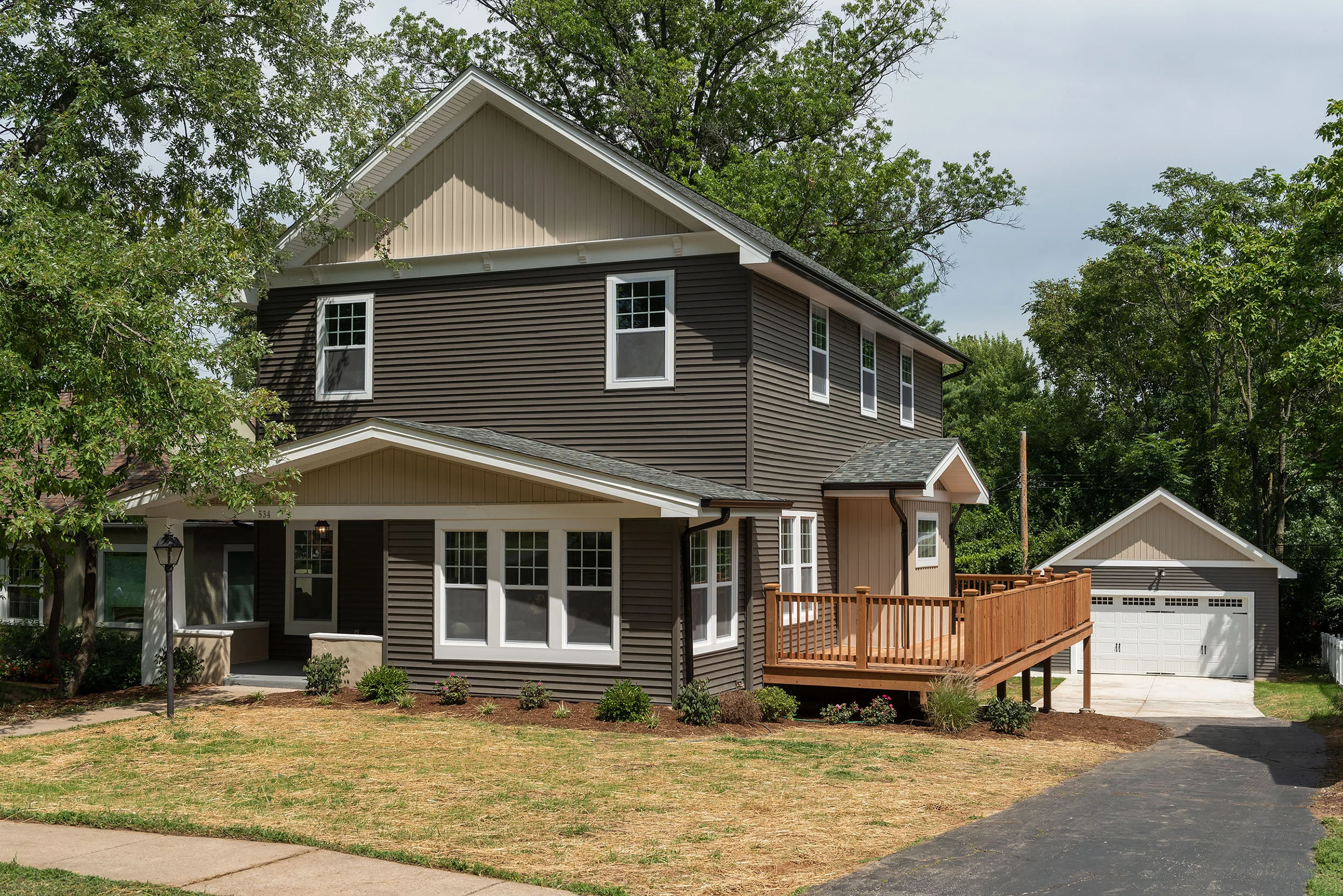 534 Hollywood Place 1.jpg