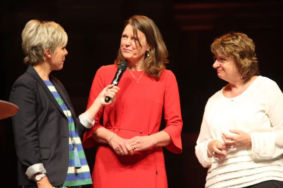 KInderombudsvrouw Kalverboer en voorzitter van de SER Hamer reageren op het rapport van de pilot.