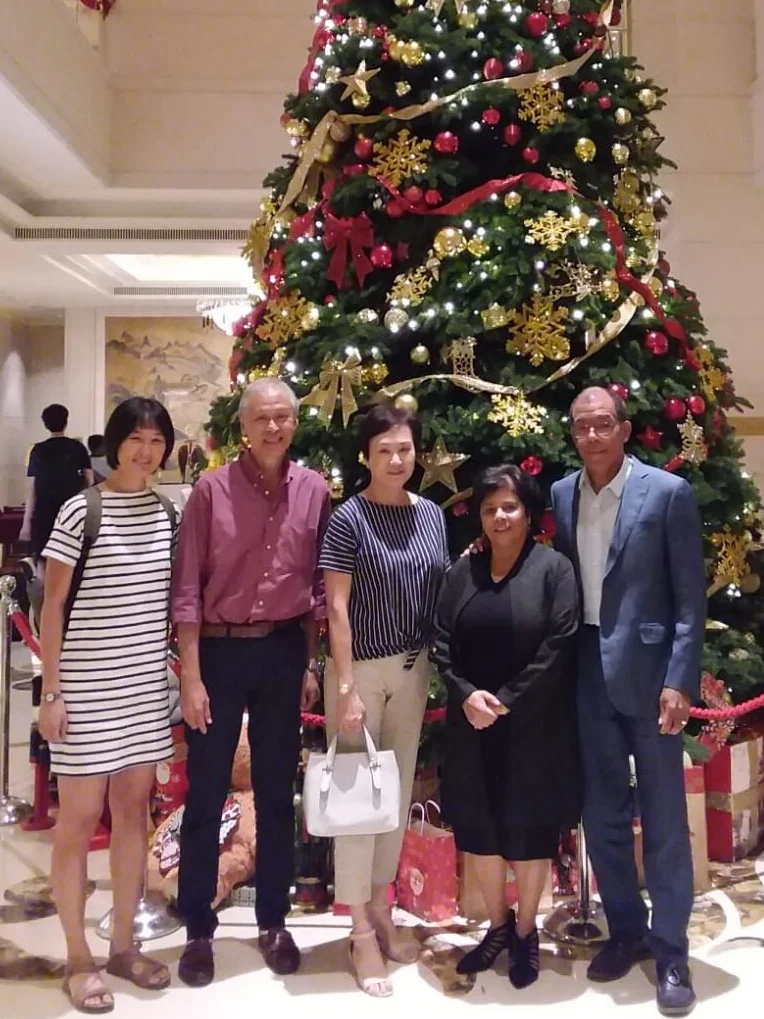 Sonia (Jaipaul), Chuck Wardlaw, Roland Ho, his wife (Sook Chin) and his daughter (Jackie)