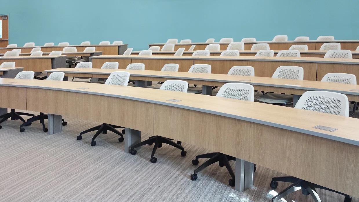 Hi5-aFIX-Lecture-Hall-Tables-d-1.jpg