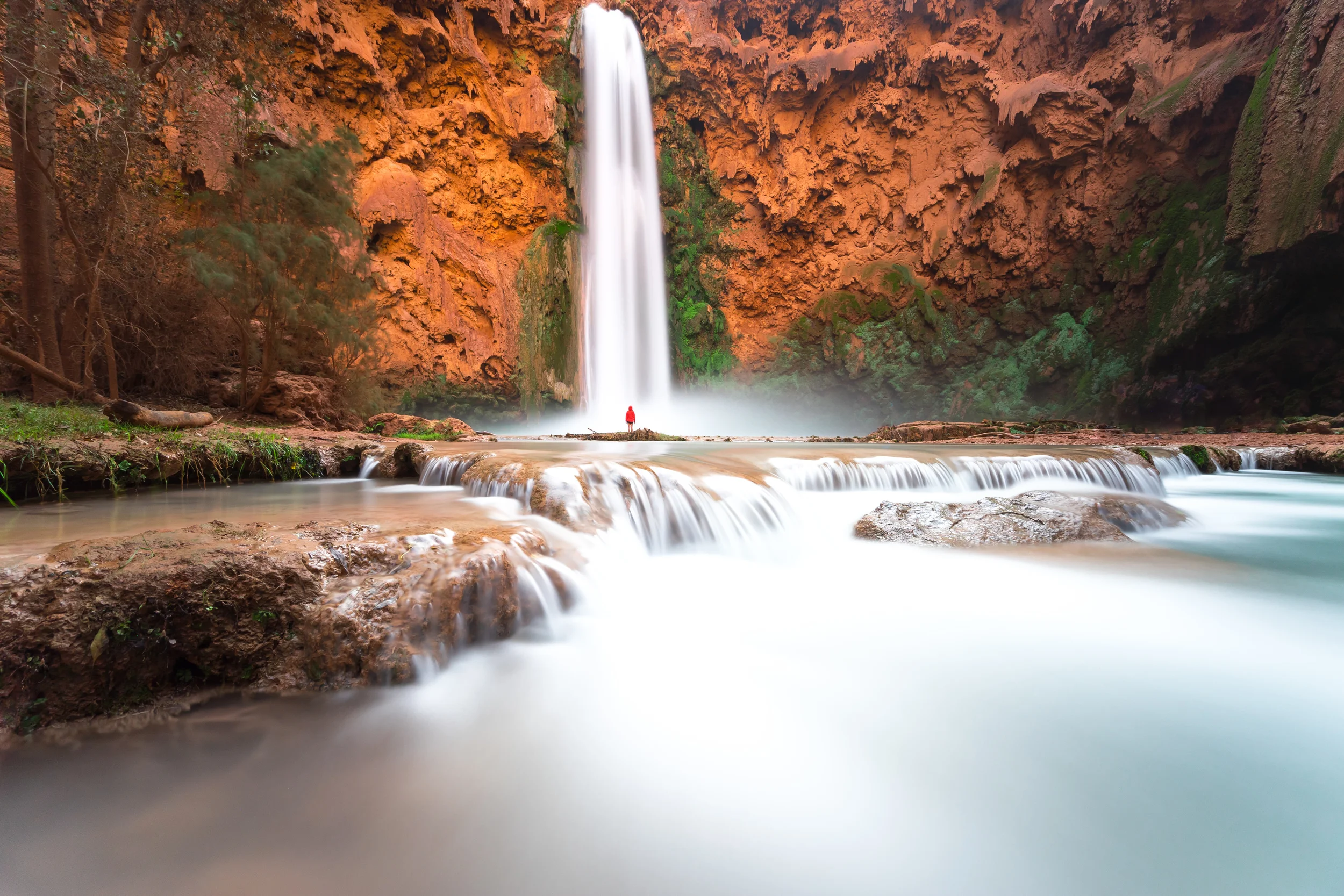 At 196 feet, Mooney Falls stands as Havasupai's tallest waterfall. Even taller than Niagara Falls, it's easy to feel small at this grand waterfall.