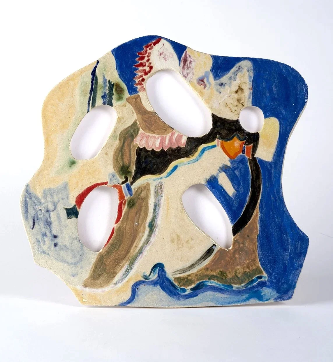  LE JARDIN DE PASCALE III bis, 2022  Engobe et email sur grès, 28 × 30 cm  2022  ©July Ancel ADAGP  Photographie : François Séjourne 