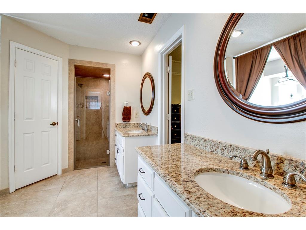 Before: Master bath