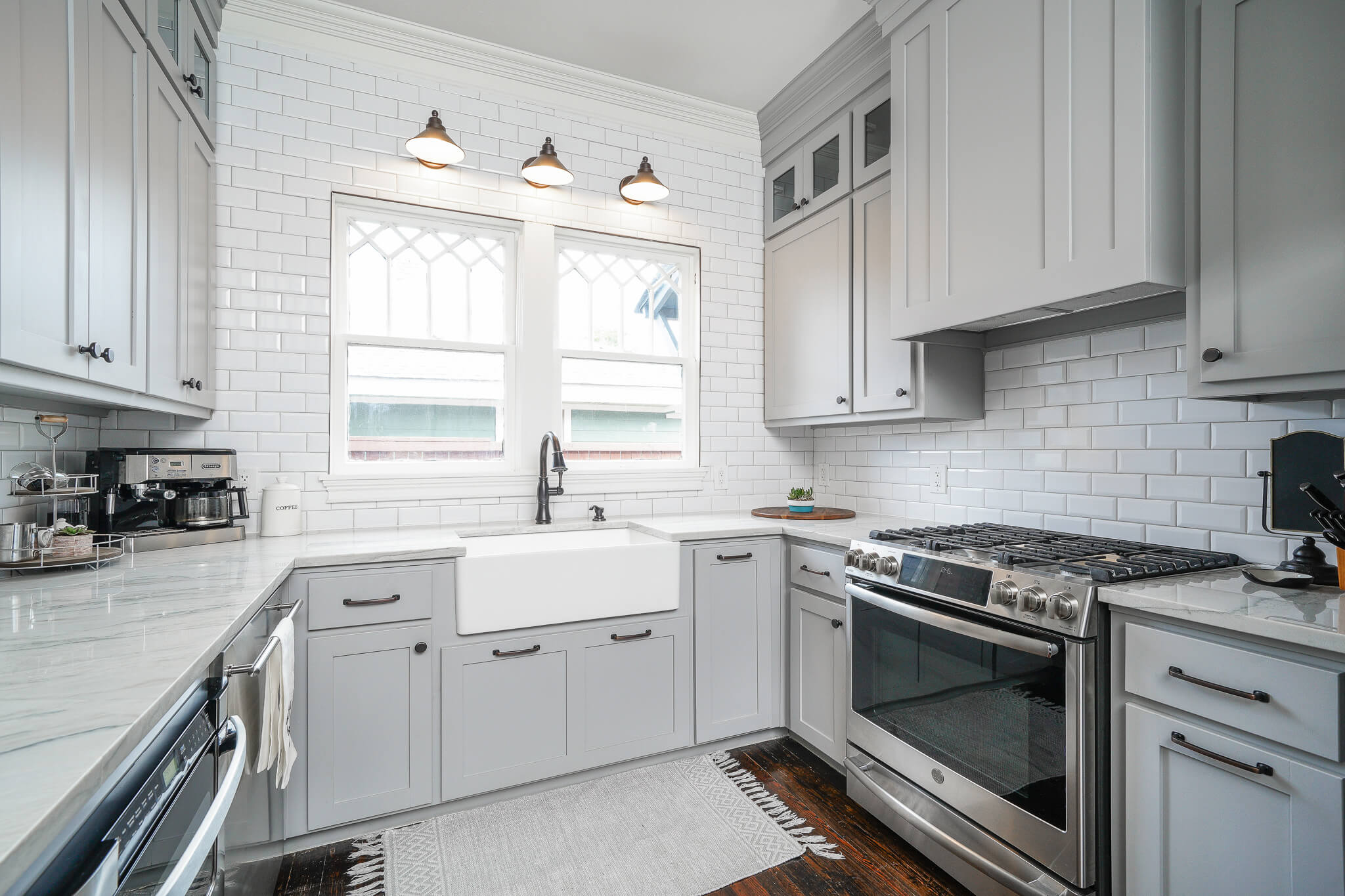 Kitchen Side View.jpg