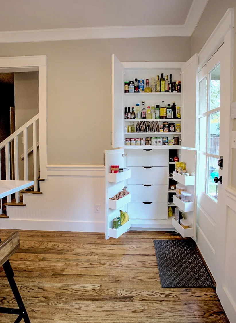 Pantry (2).jpg