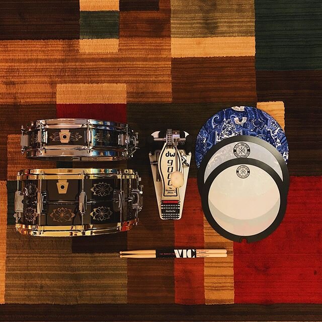 Best sounding snares I&rsquo;ve ever played. Ludwig nailed it. Felt great to be back in a studio again. ⁣
⁣
⁣
____________________⁣⁣
#music #musician #musiclife #livemusic #drum #drums #drummer #ludwig #blackbeauty #snare #snaredrum #drumporn #groove