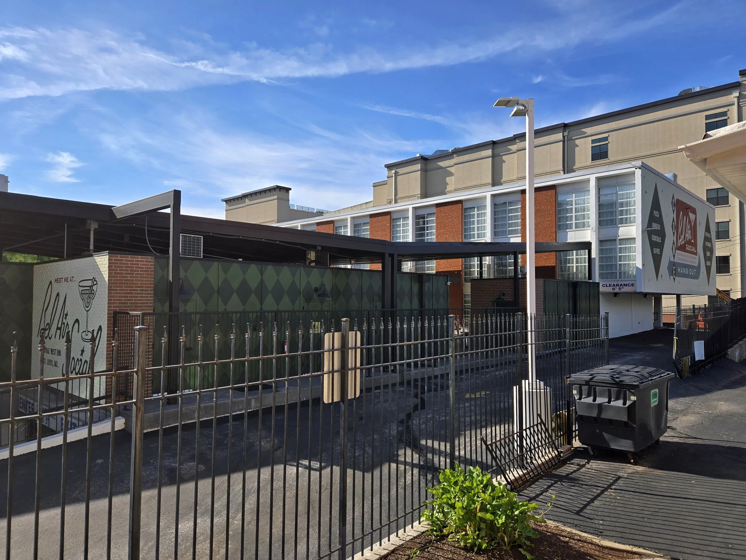 BelAir Social, Exterior