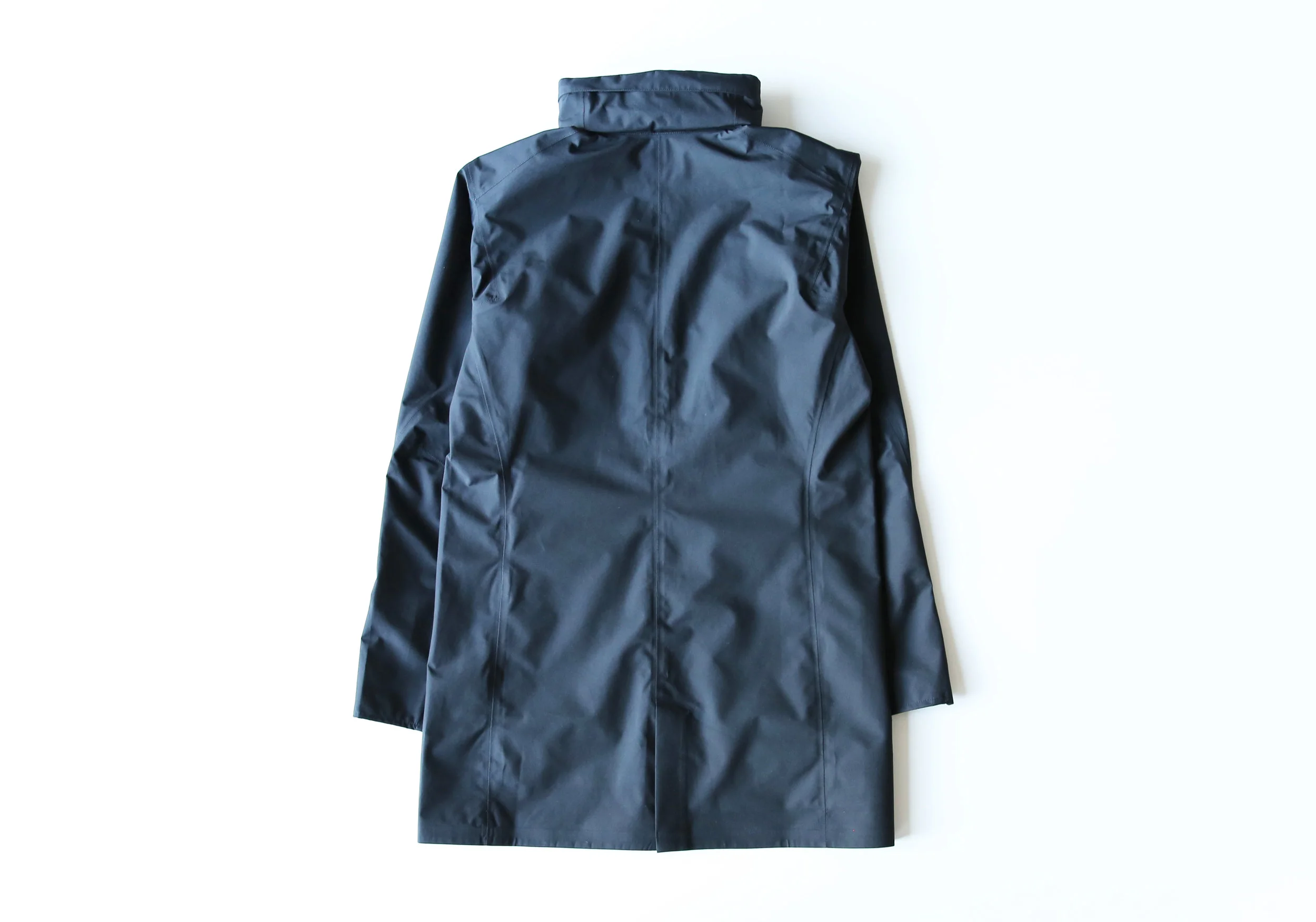 tilakpoutnik_shieldgoretexcoat05.jpg