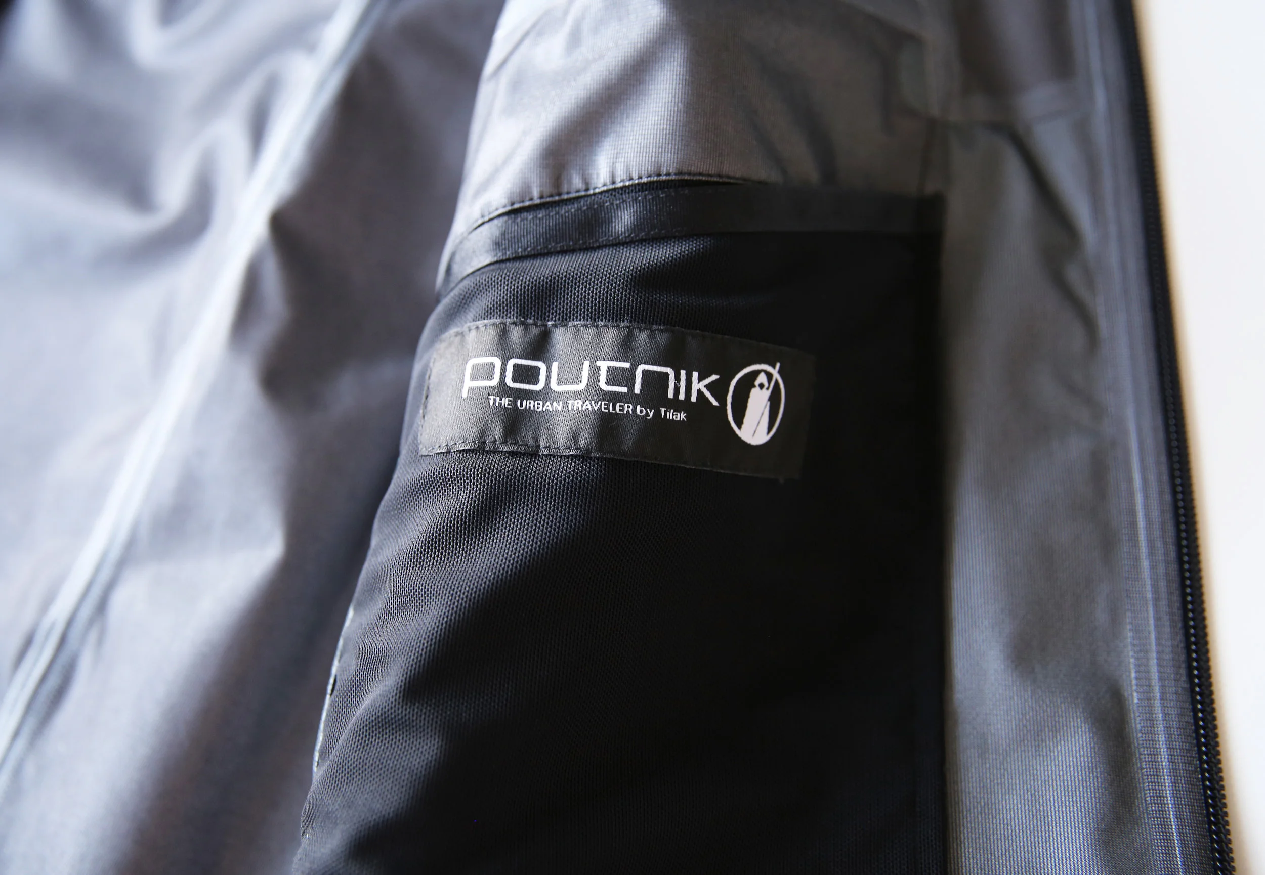 tilakpoutnik_shieldgoretexcoat08.jpg