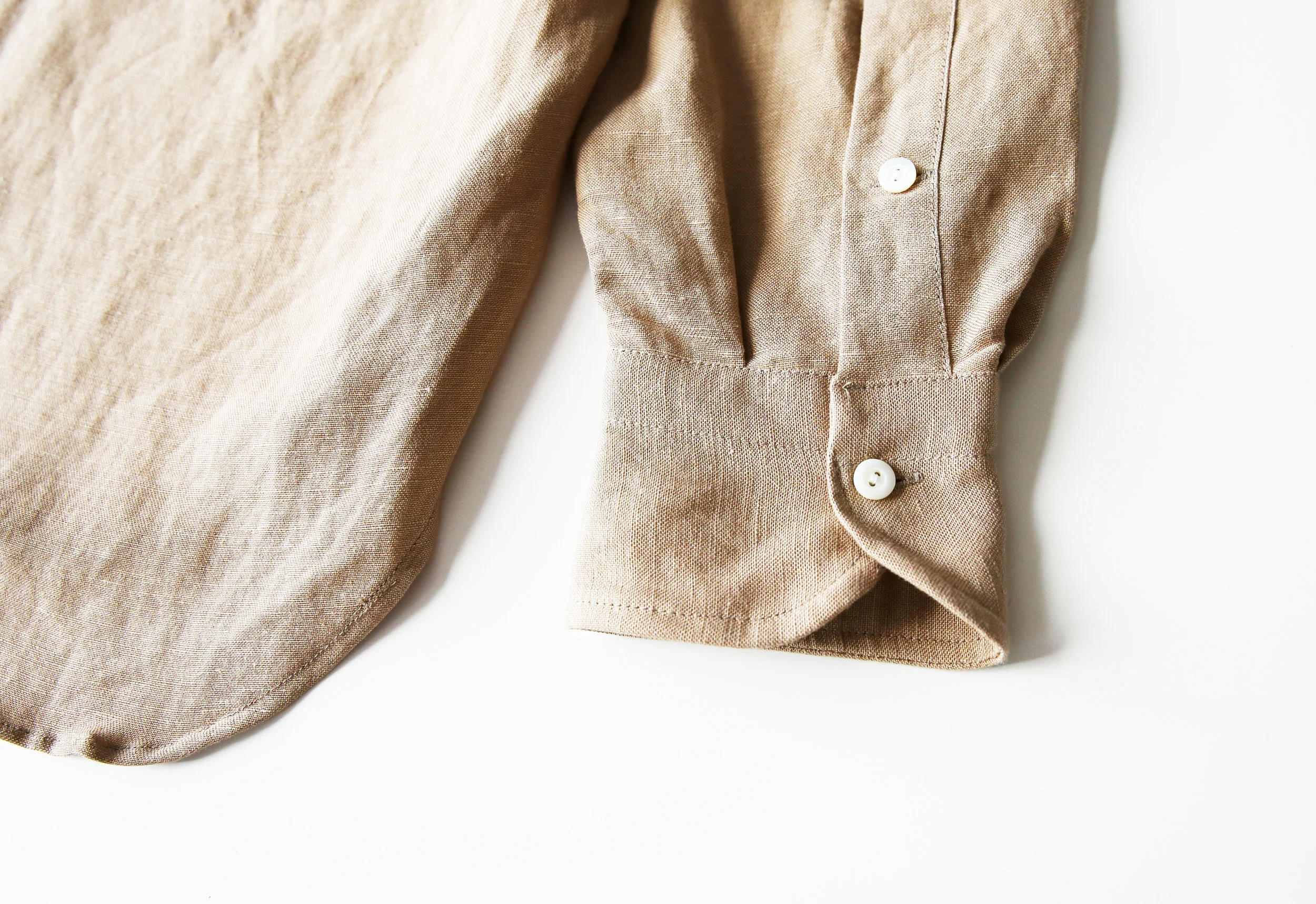 tatamize_standporelaxshirt_beige01.jpg