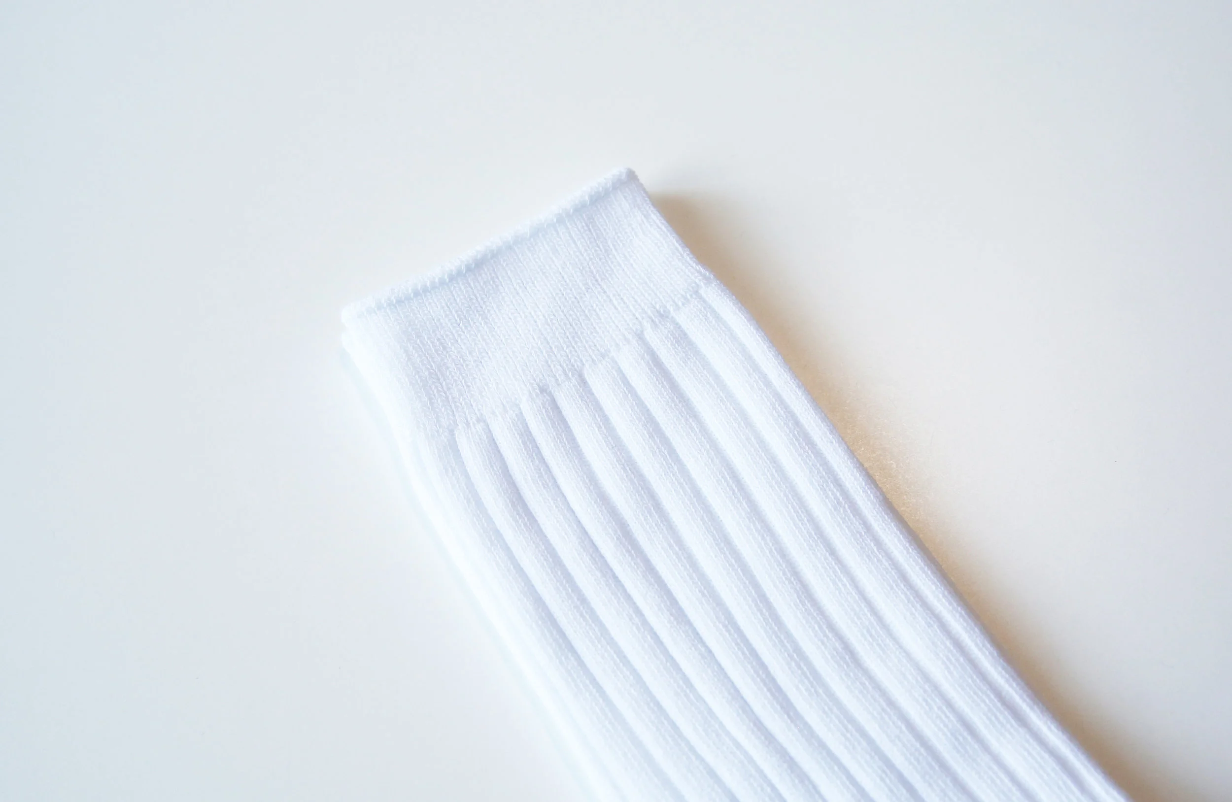 universalproducts_3pack_socks02.jpg
